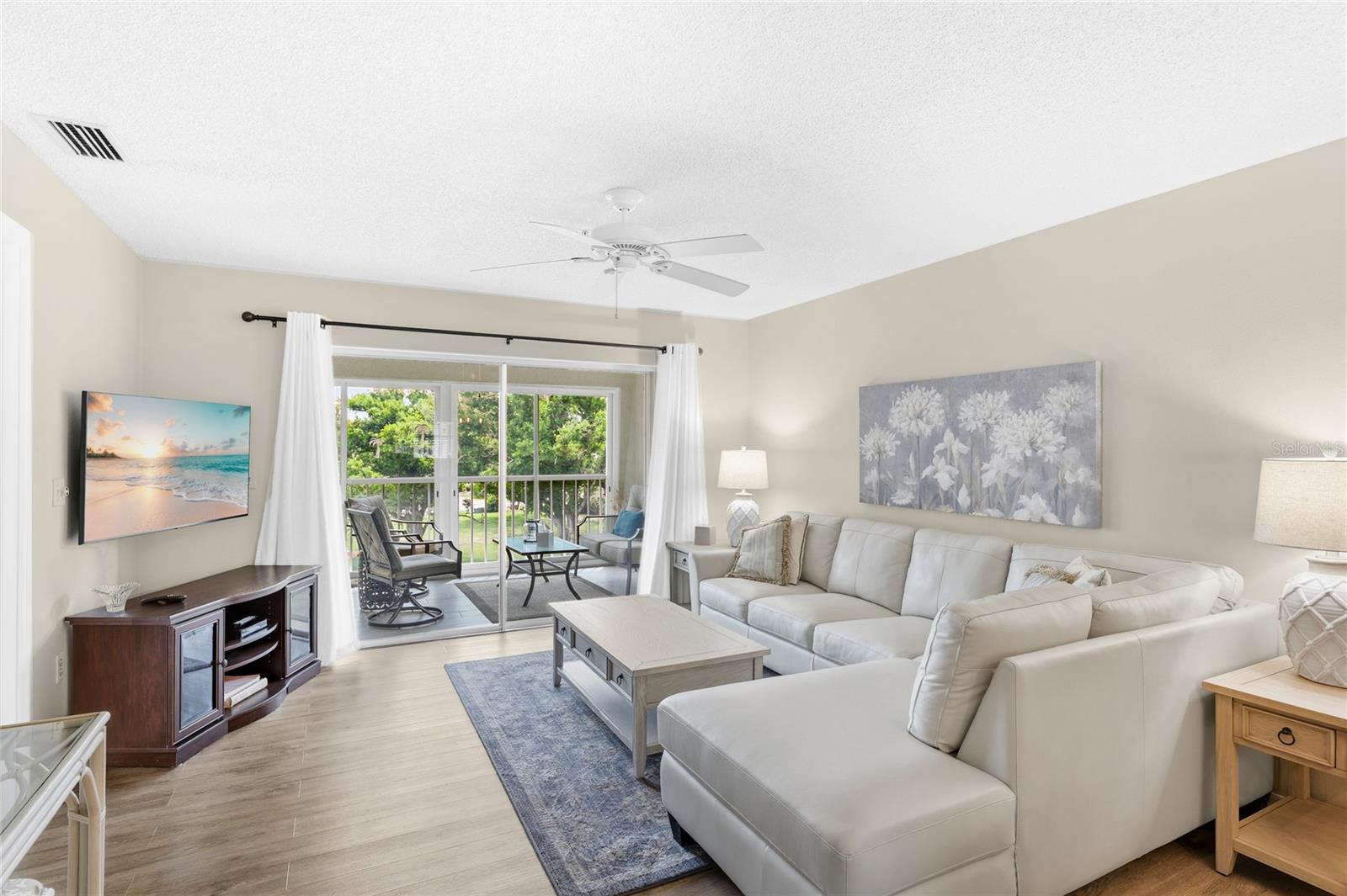 Image 6 of 38 For 6501 Stone River Road 302