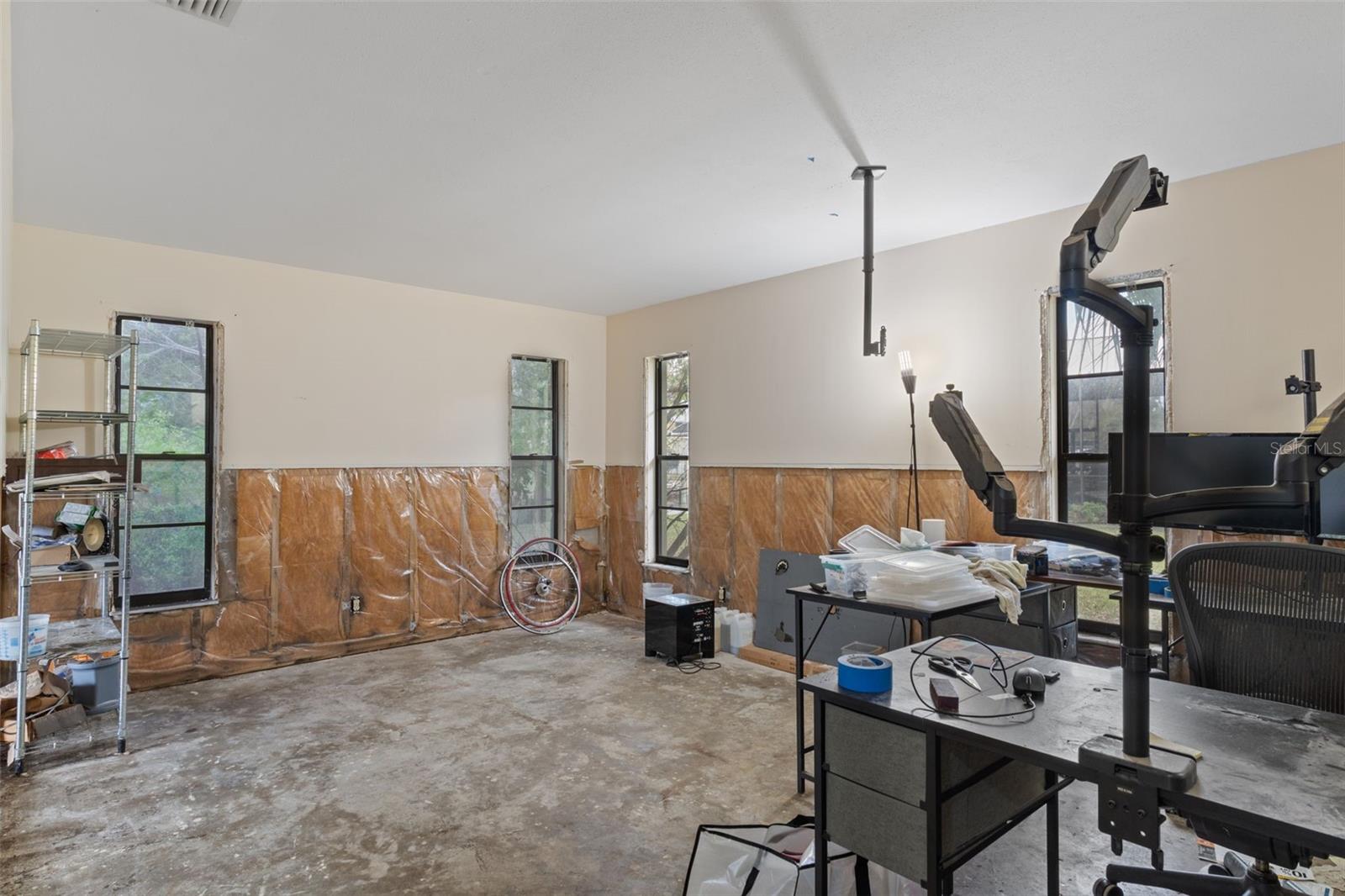 Image 21 of 39 For 5060 Stetson Point Drive