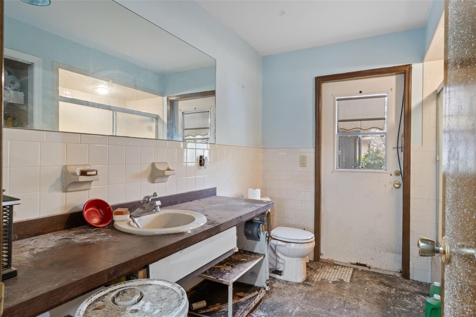 Image 23 of 39 For 5060 Stetson Point Drive