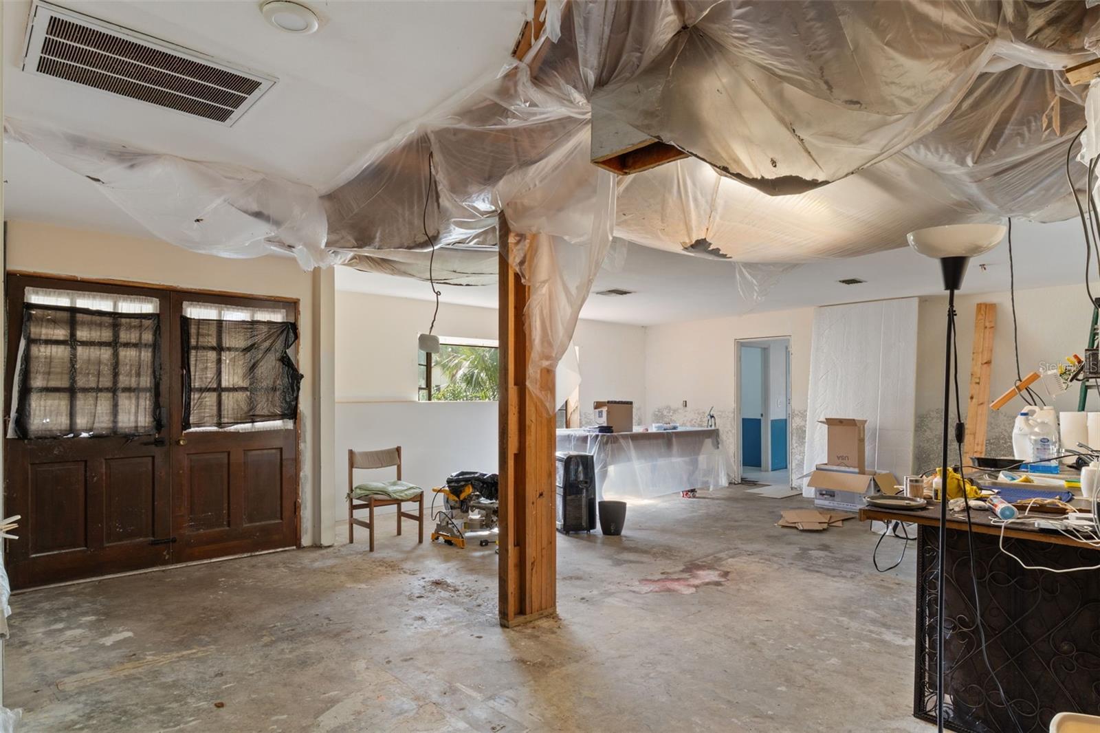 Image 6 of 39 For 5060 Stetson Point Drive