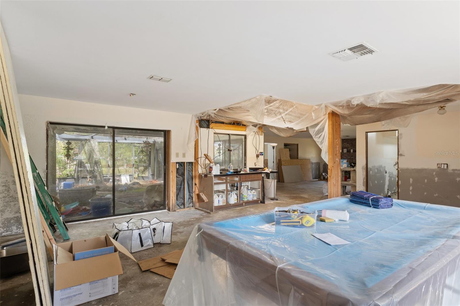 Image 7 of 39 For 5060 Stetson Point Drive