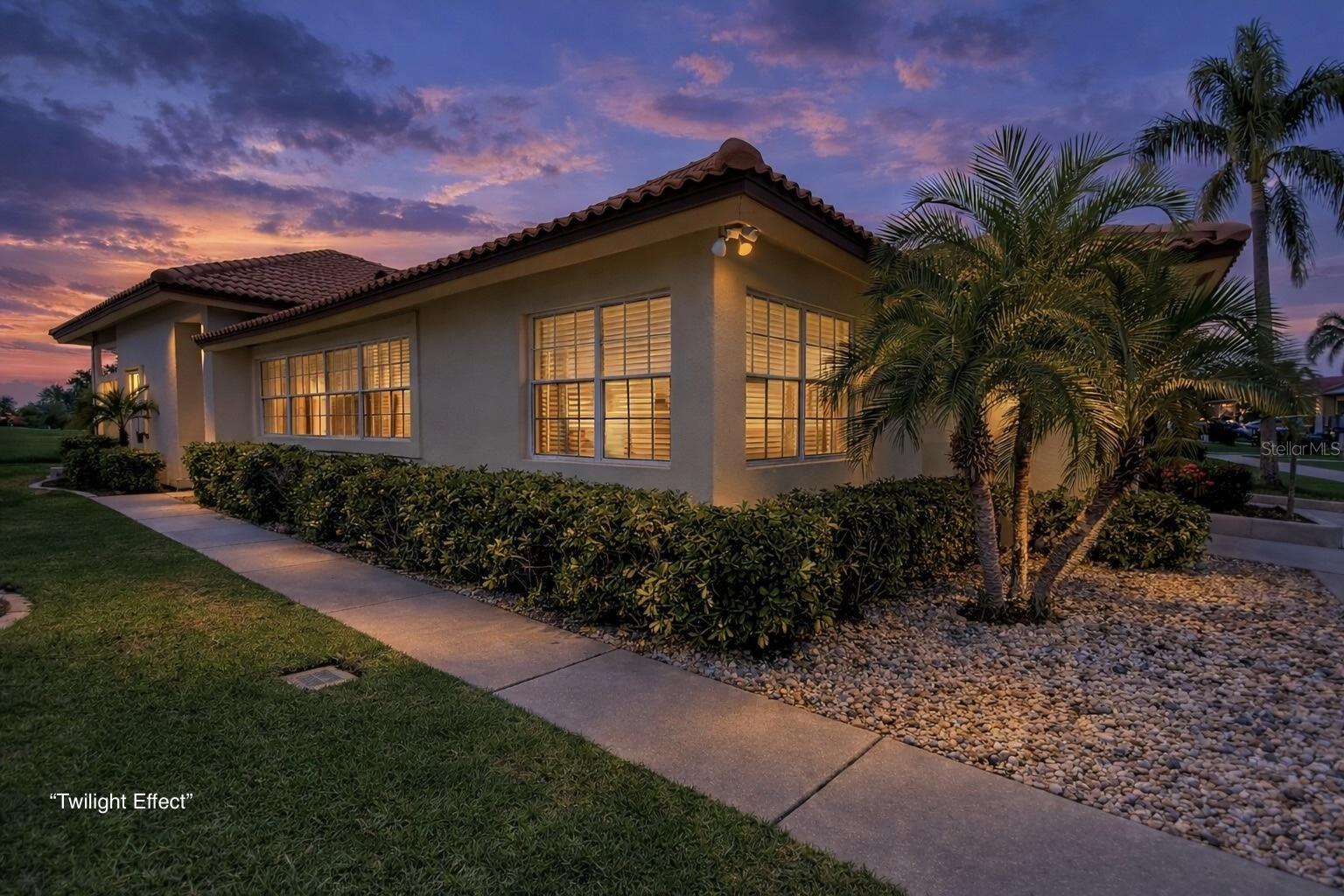 Image 4 of 32 For 4310 Murfield Drive E