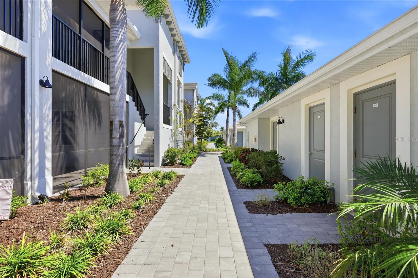 Image 10 of 99 For 12470 Wellen Golf Street 103