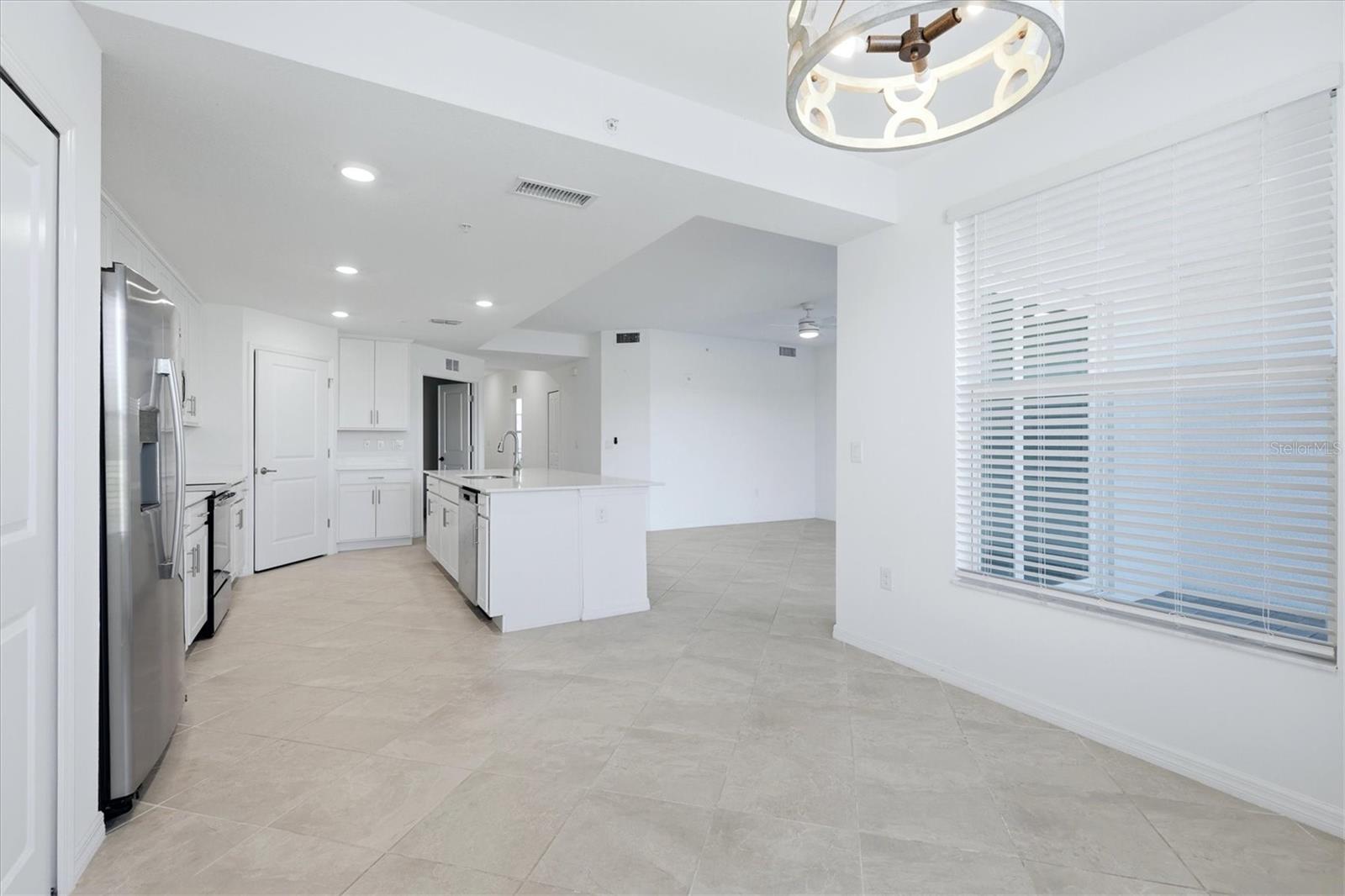 Image 19 of 99 For 12470 Wellen Golf Street 103