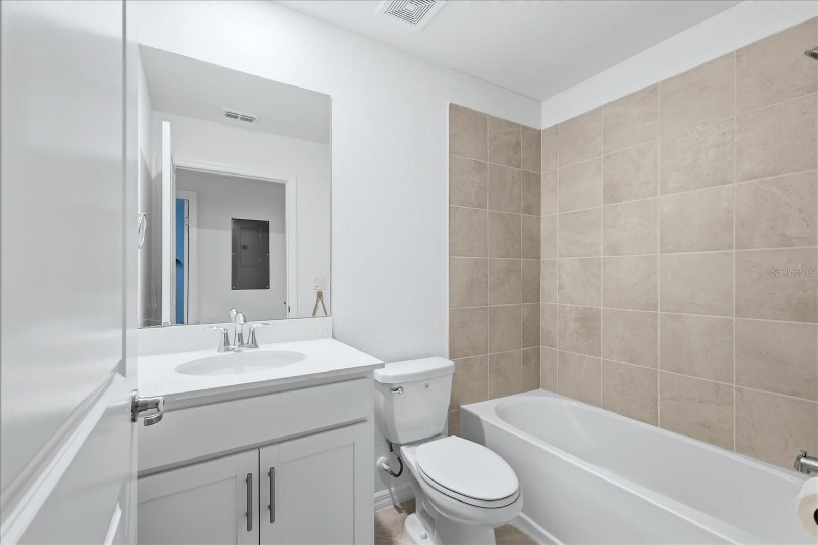 Image 31 of 99 For 12470 Wellen Golf Street 103