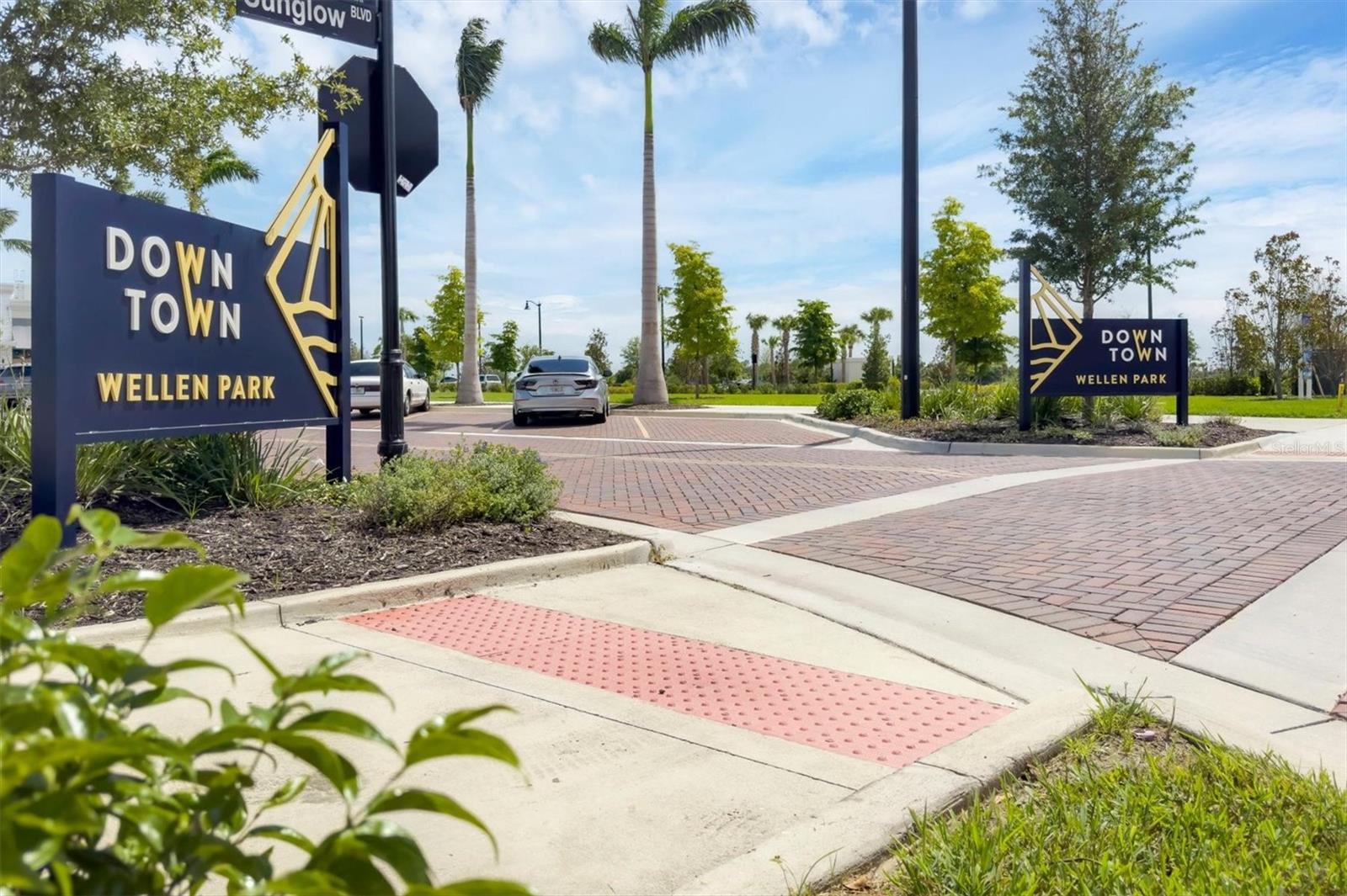 Image 73 of 99 For 12470 Wellen Golf Street 103