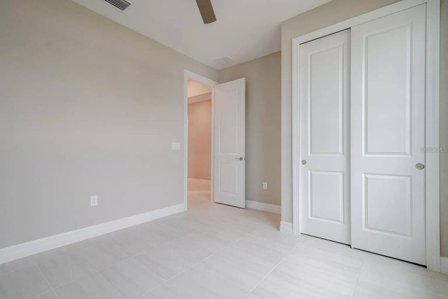 Image 20 of 35 For 2175 Darley Oak Way