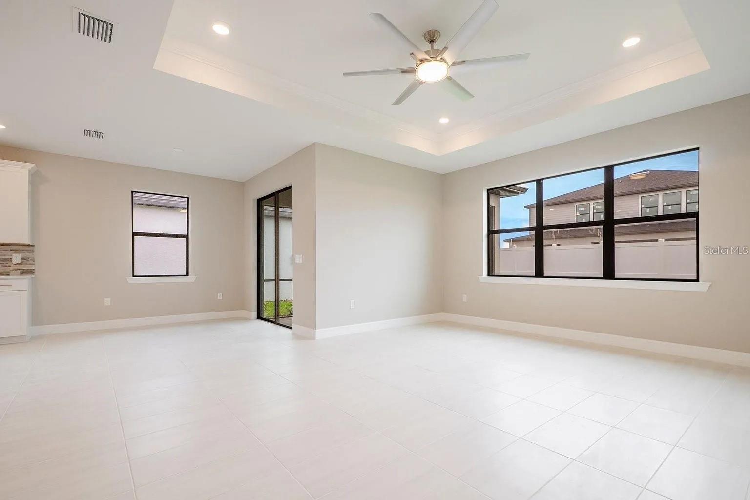 Image 21 of 35 For 2175 Darley Oak Way