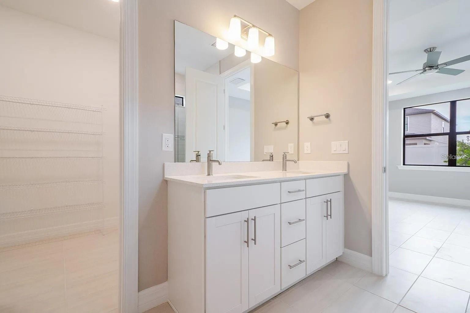 Image 27 of 35 For 2175 Darley Oak Way