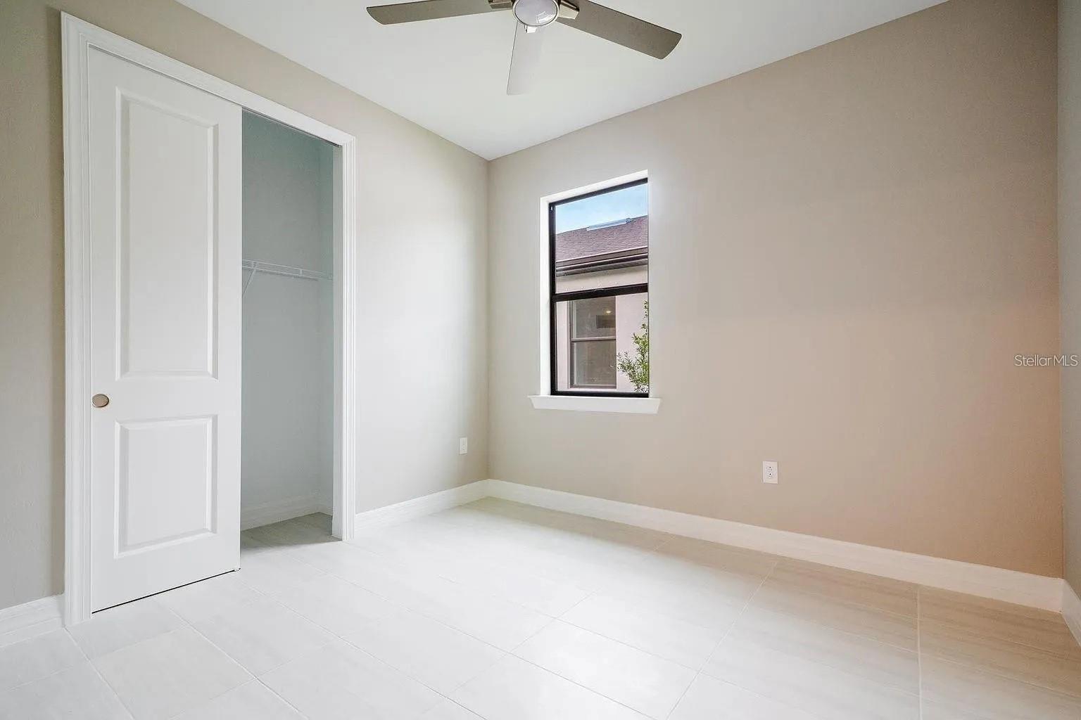 Image 29 of 35 For 2175 Darley Oak Way