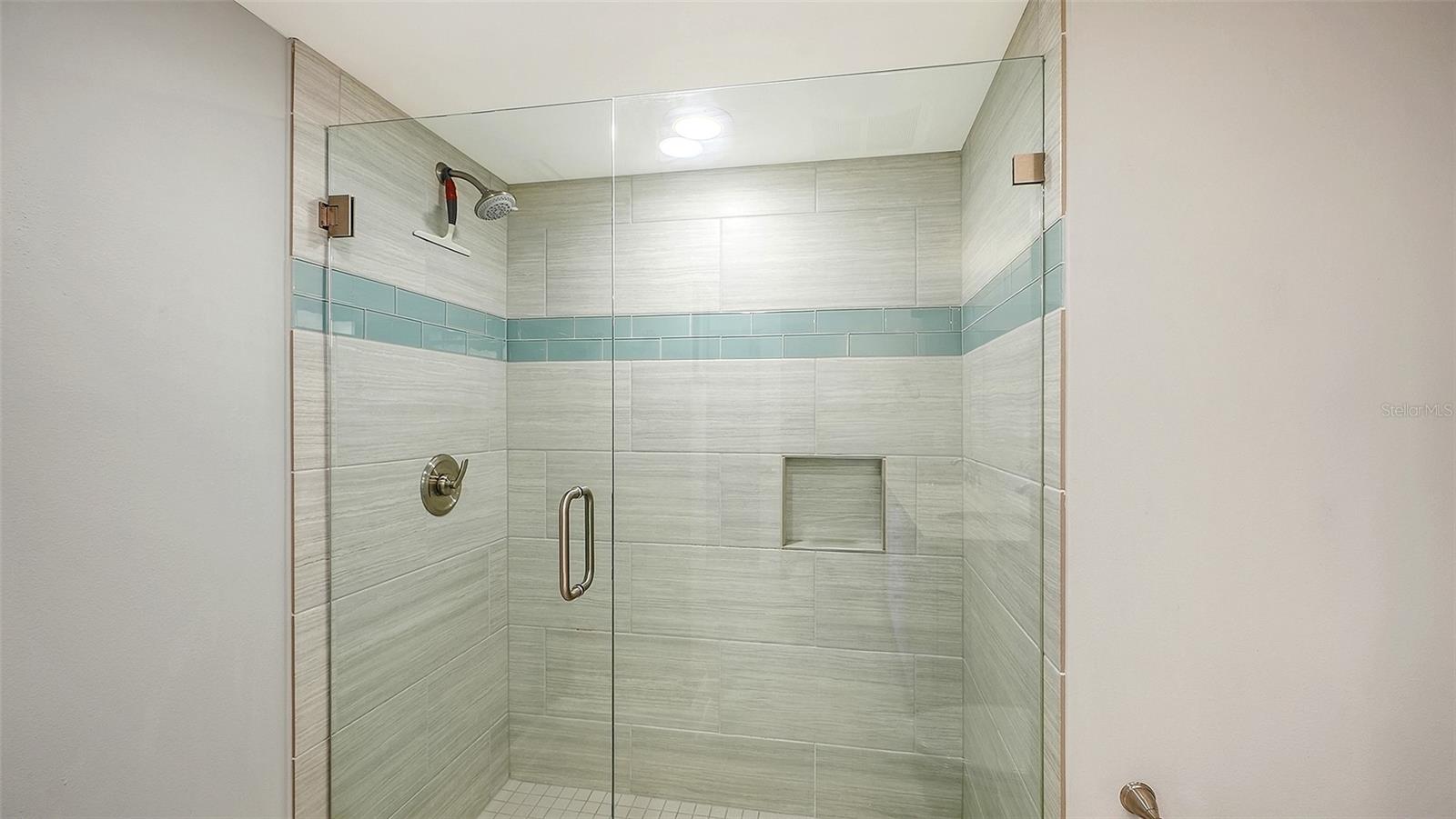 Image 15 of 39 For 2425 Gulf Of Mexico Drive 14e