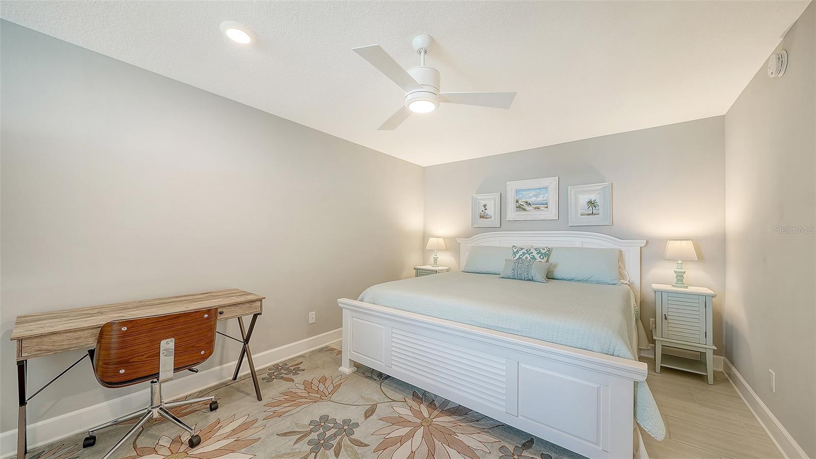 Image 18 of 39 For 2425 Gulf Of Mexico Drive 14e