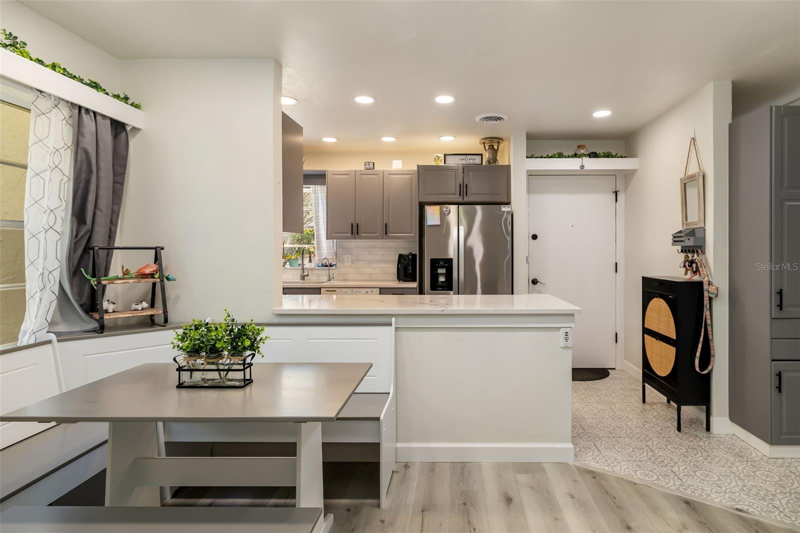 Image 12 of 56 For 5023 Village Gardens Drive 29