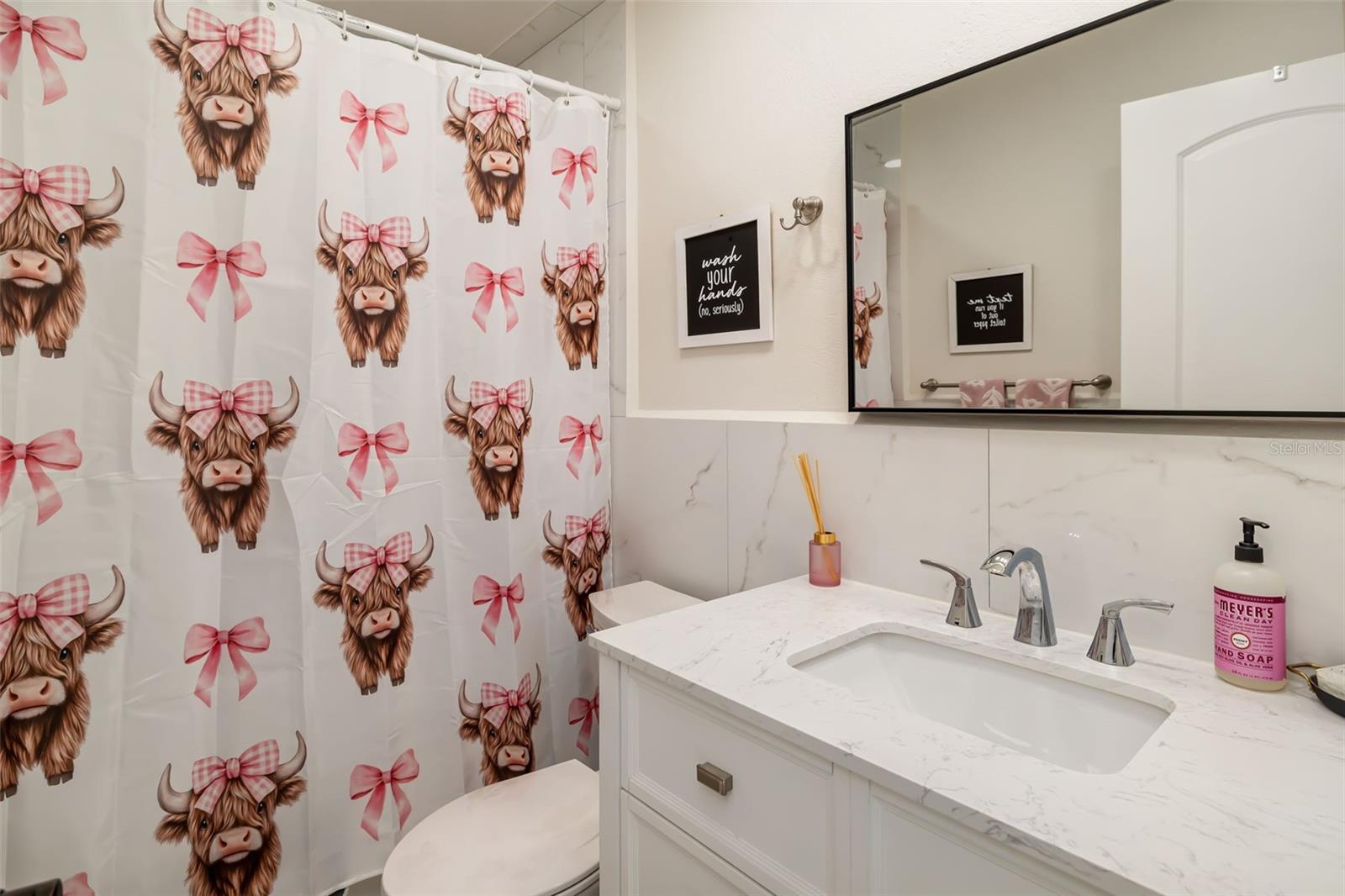 Image 16 of 56 For 5023 Village Gardens Drive 29