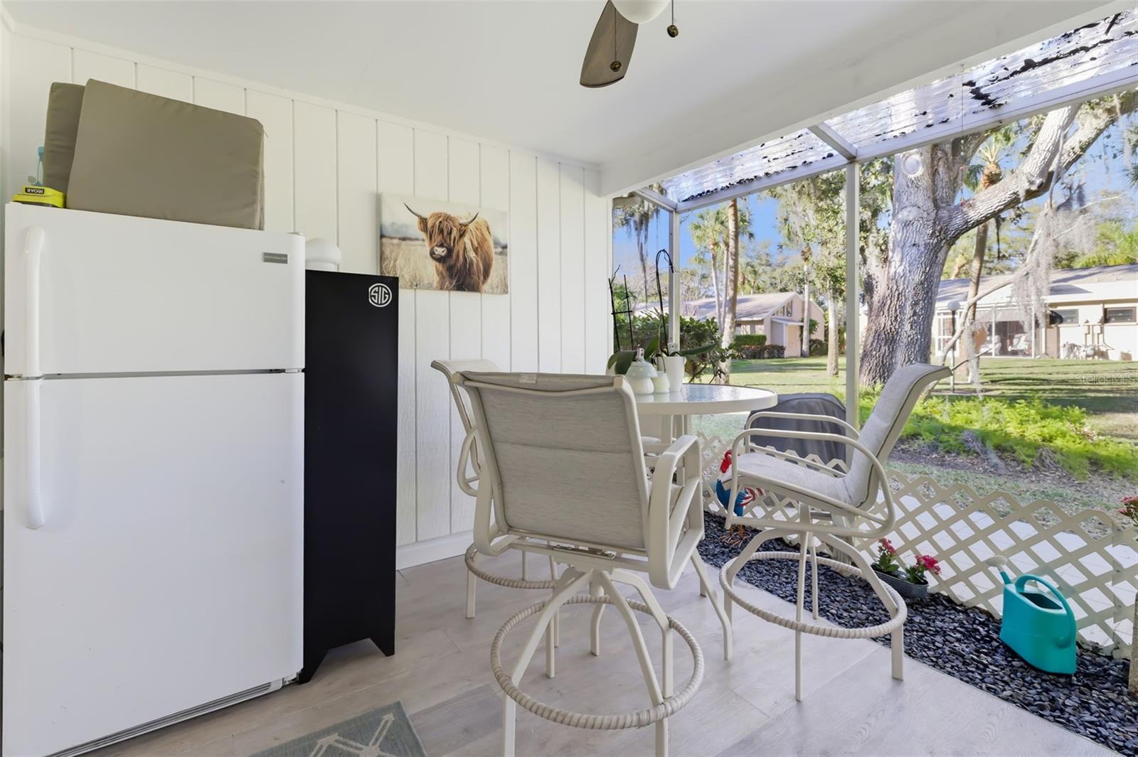 Image 25 of 56 For 5023 Village Gardens Drive 29