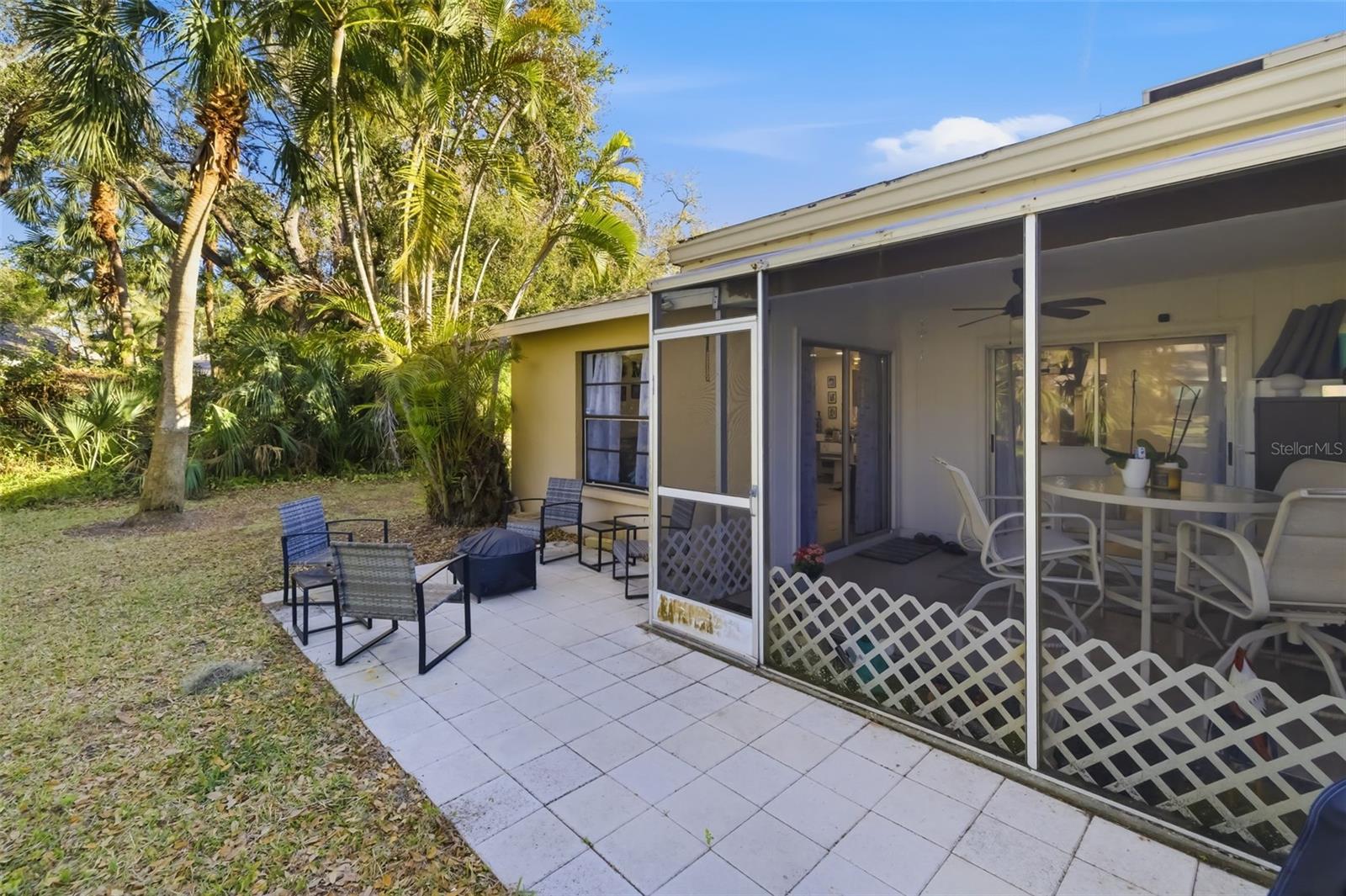 Image 30 of 56 For 5023 Village Gardens Drive 29