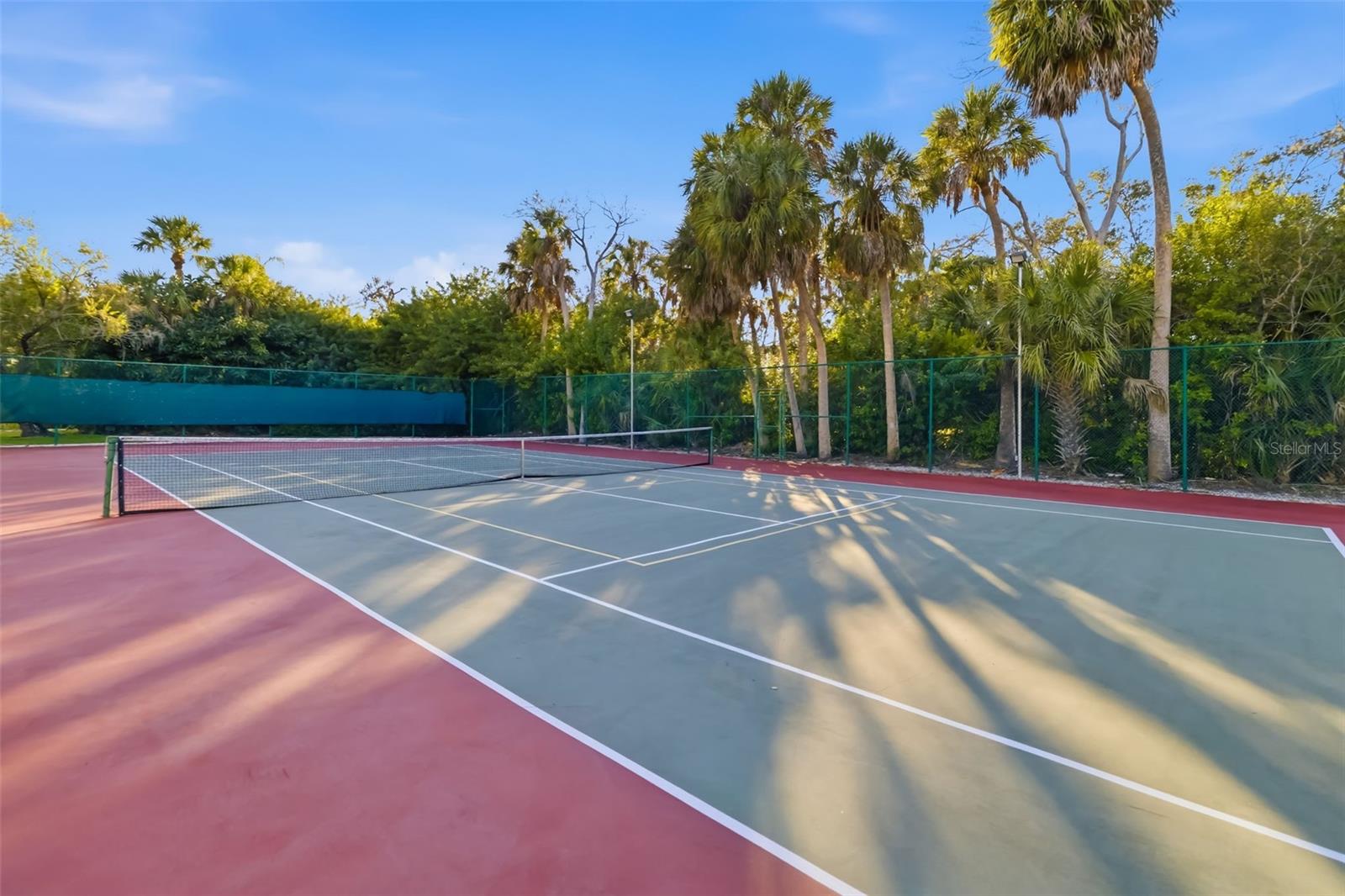 Image 54 of 56 For 5023 Village Gardens Drive 29