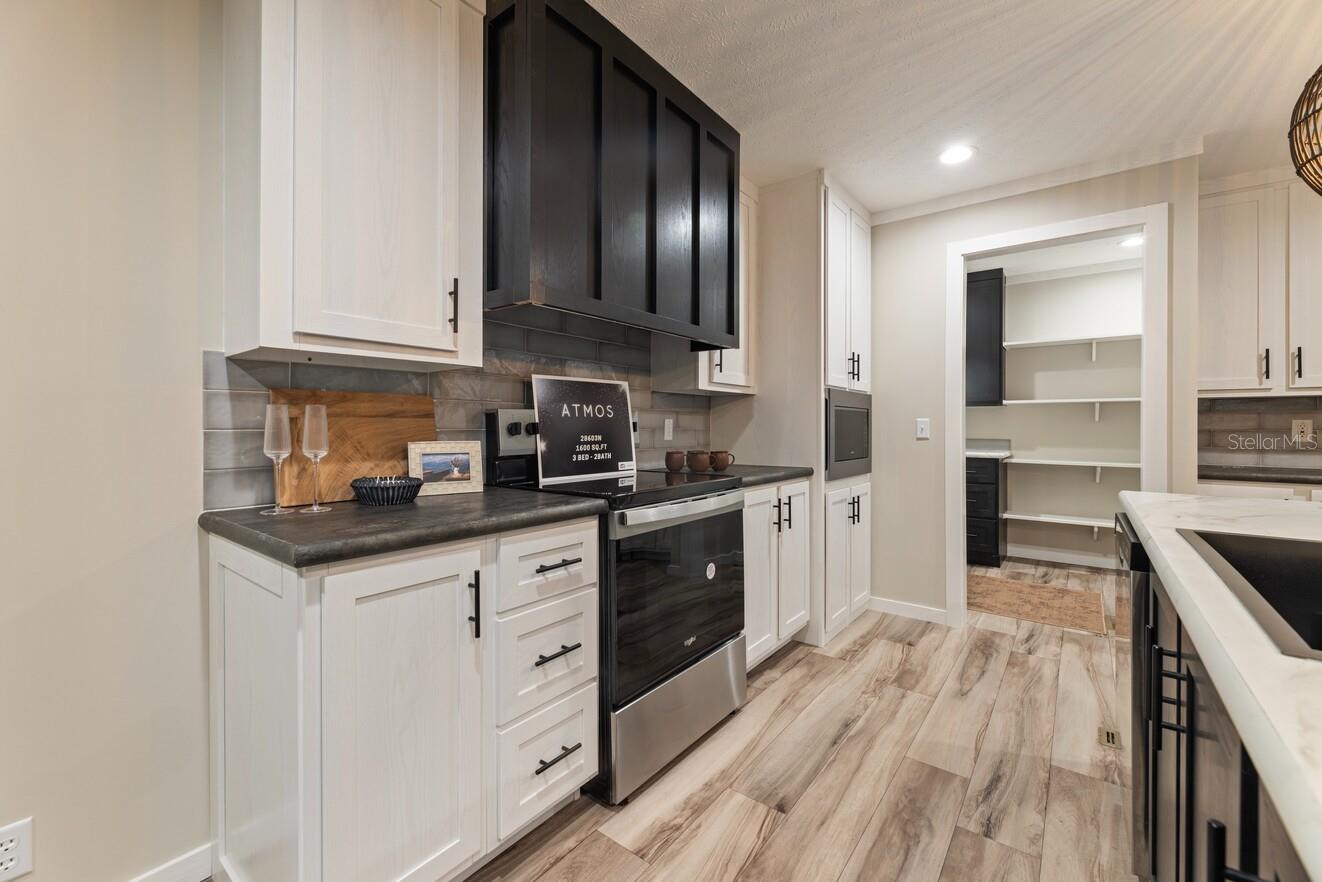 Image 13 of 66 For 18127 278th Street