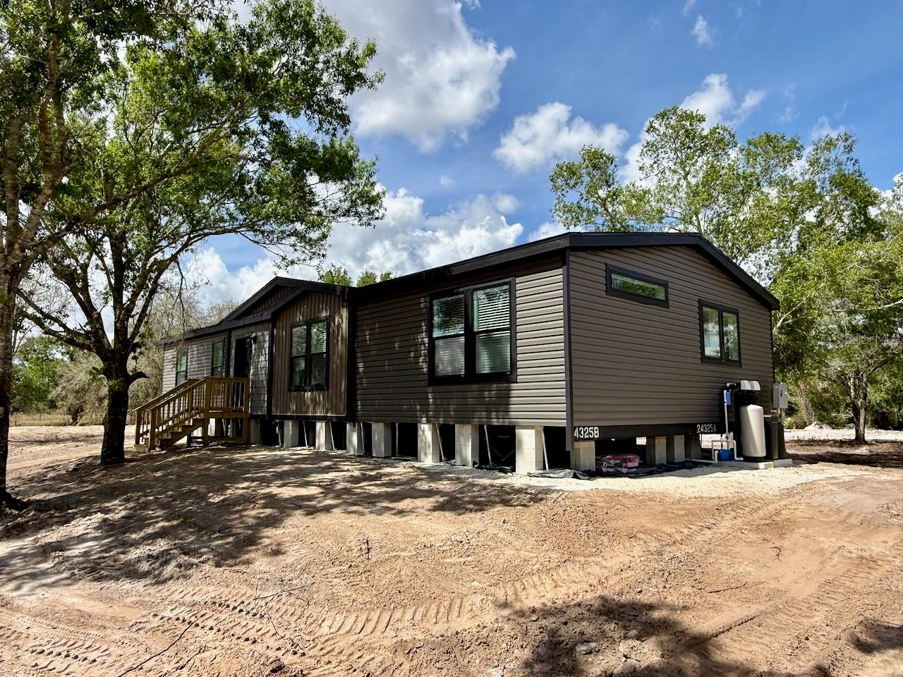 Image 40 of 66 For 18127 278th Street