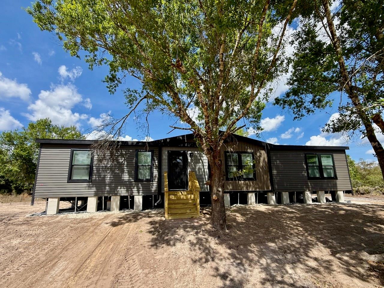 Image 43 of 66 For 18127 278th Street