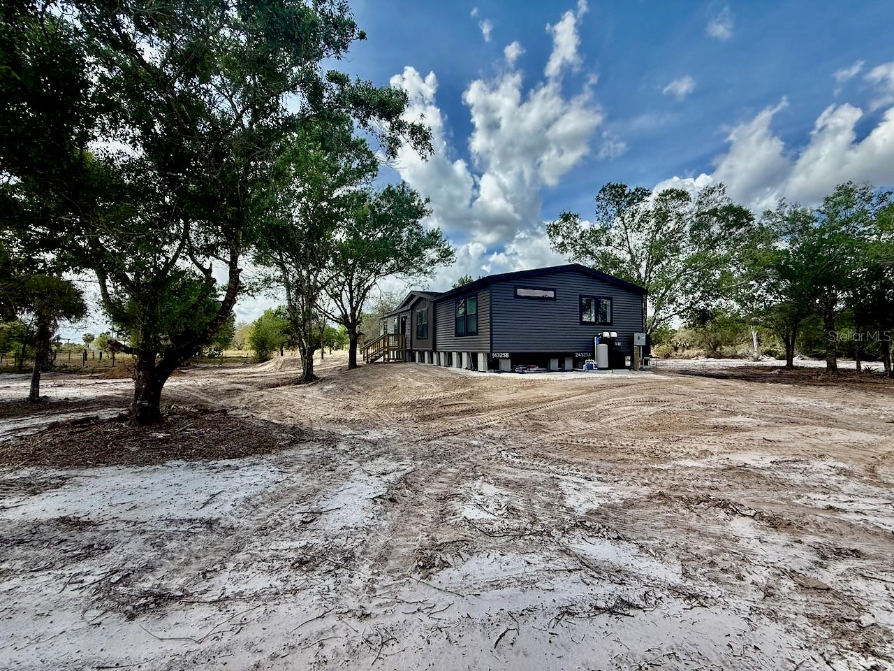 Image 47 of 66 For 18127 278th Street