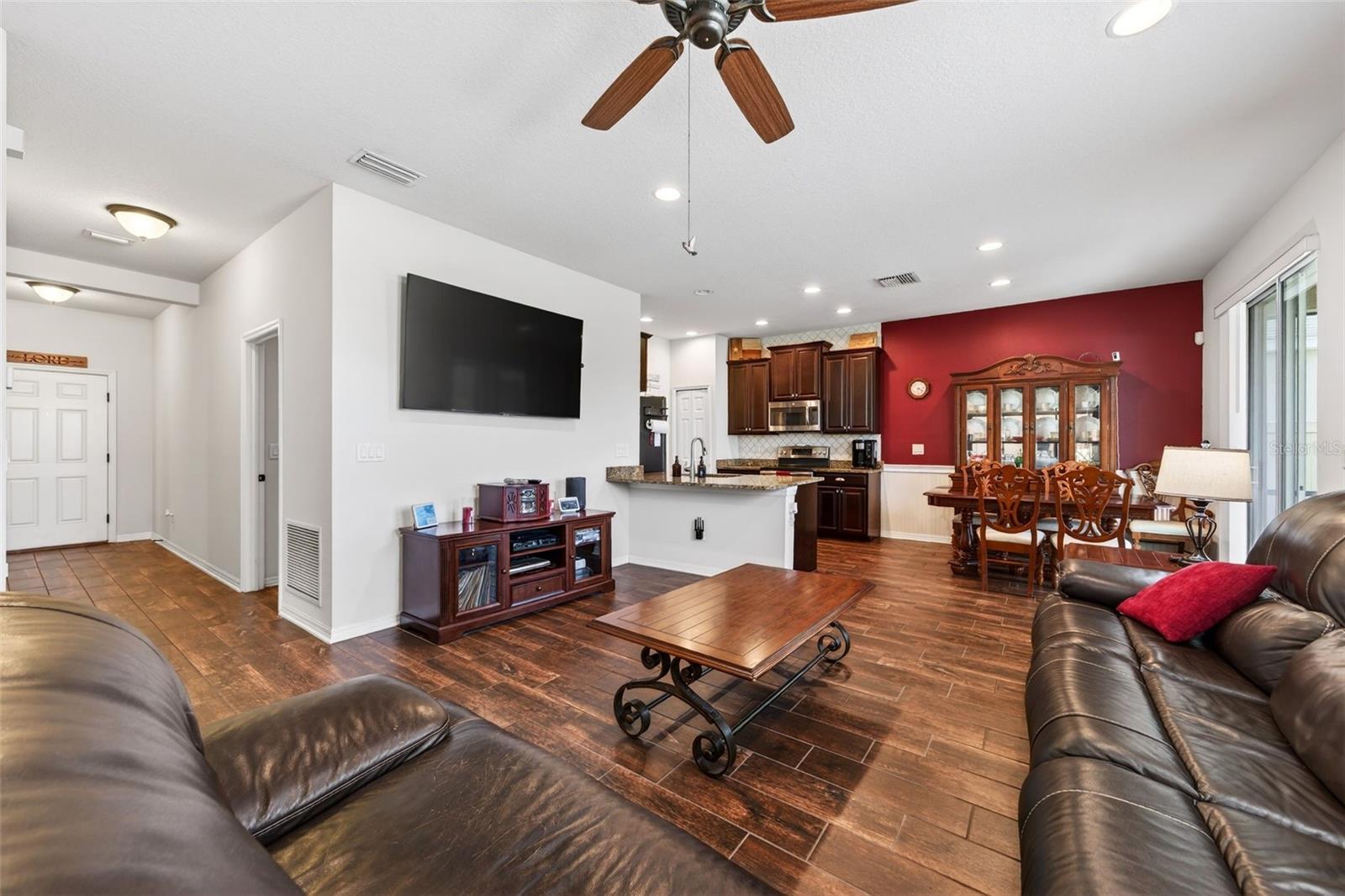 Image 11 of 41 For 10836 79th Street E