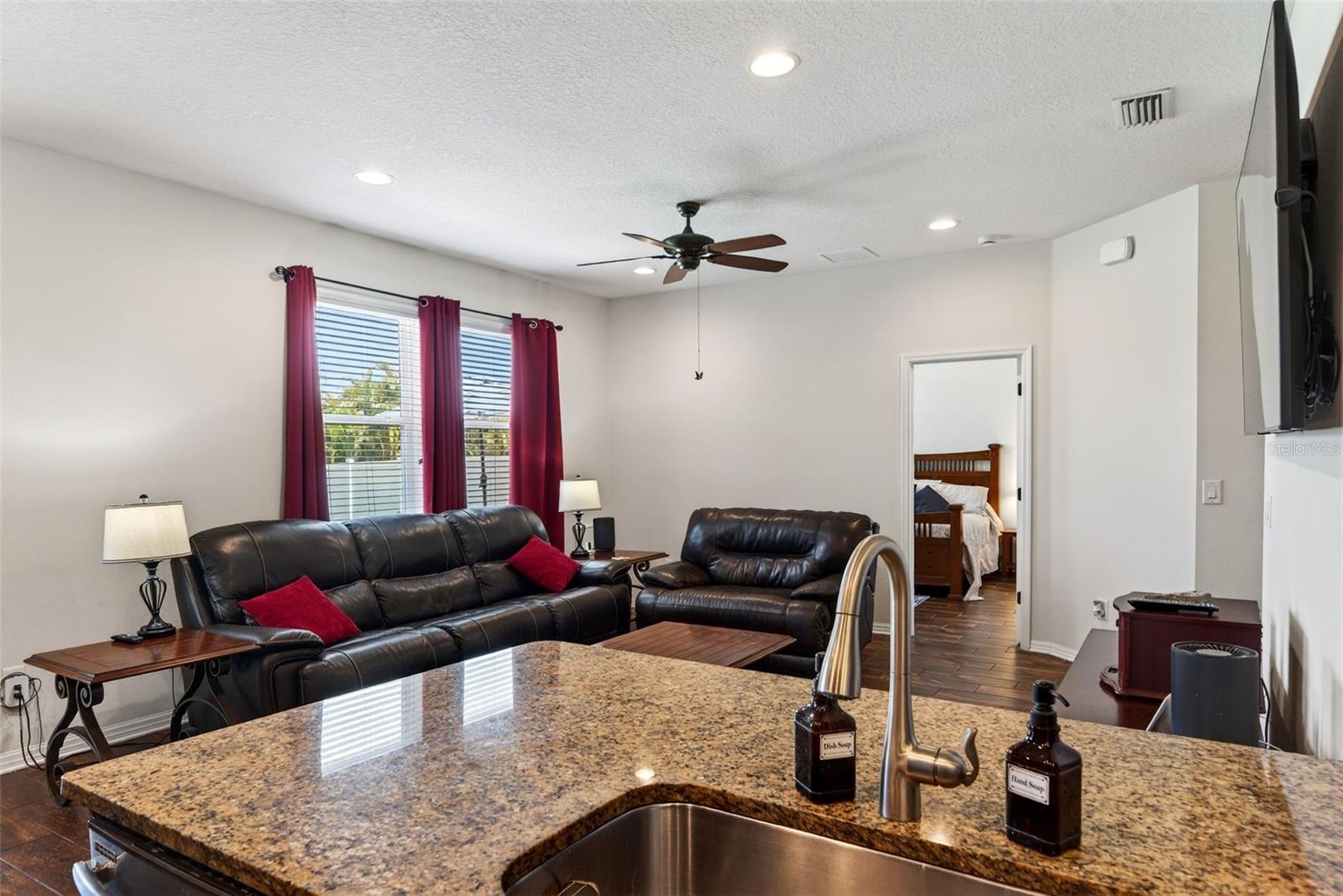 Image 17 of 41 For 10836 79th Street E