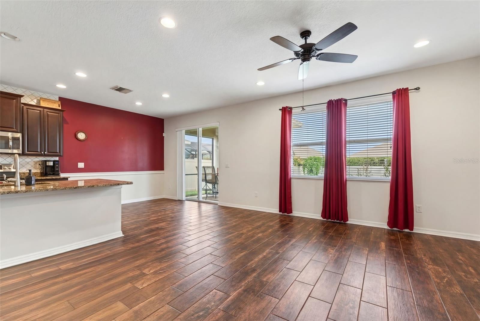 Image 8 of 41 For 10836 79th Street E