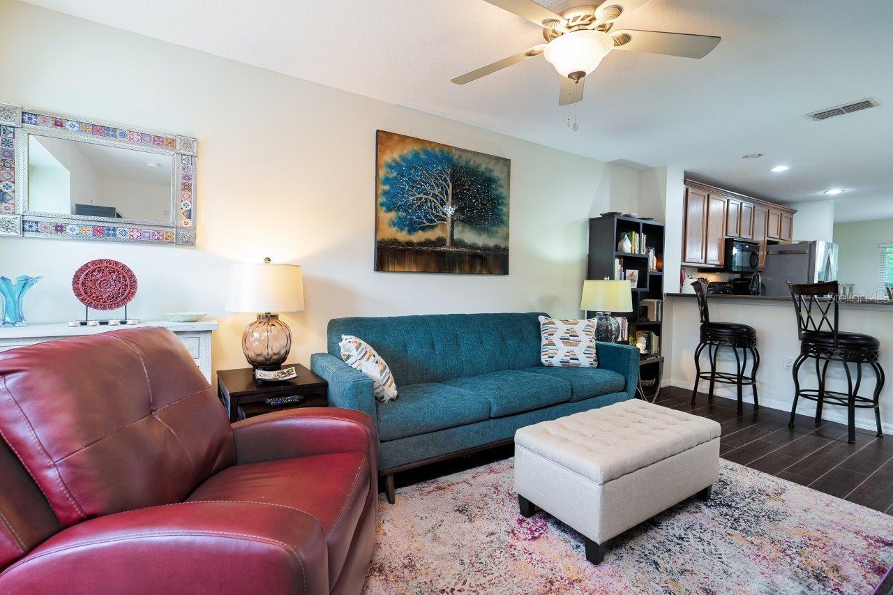 Image 6 of 23 For 7323 Black Walnut Way 4202