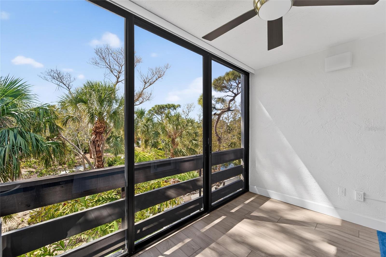 Image 34 of 62 For 803 Bayport Way 803