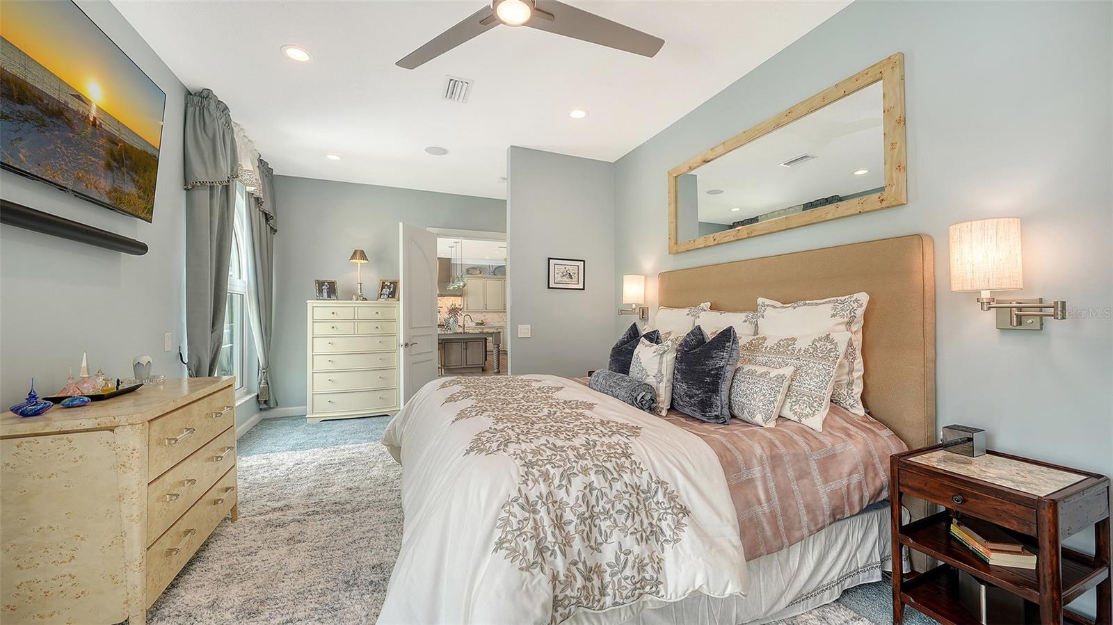 Image 28 of 81 For 536 Ketch Lane