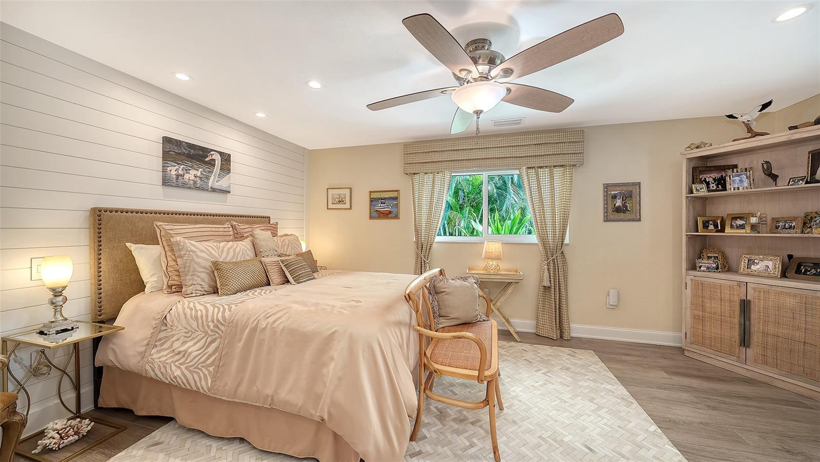 Image 39 of 81 For 536 Ketch Lane