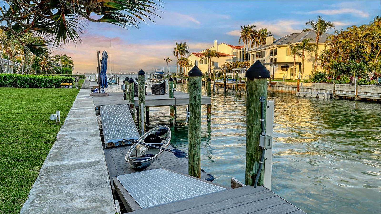 Image 4 of 81 For 536 Ketch Lane