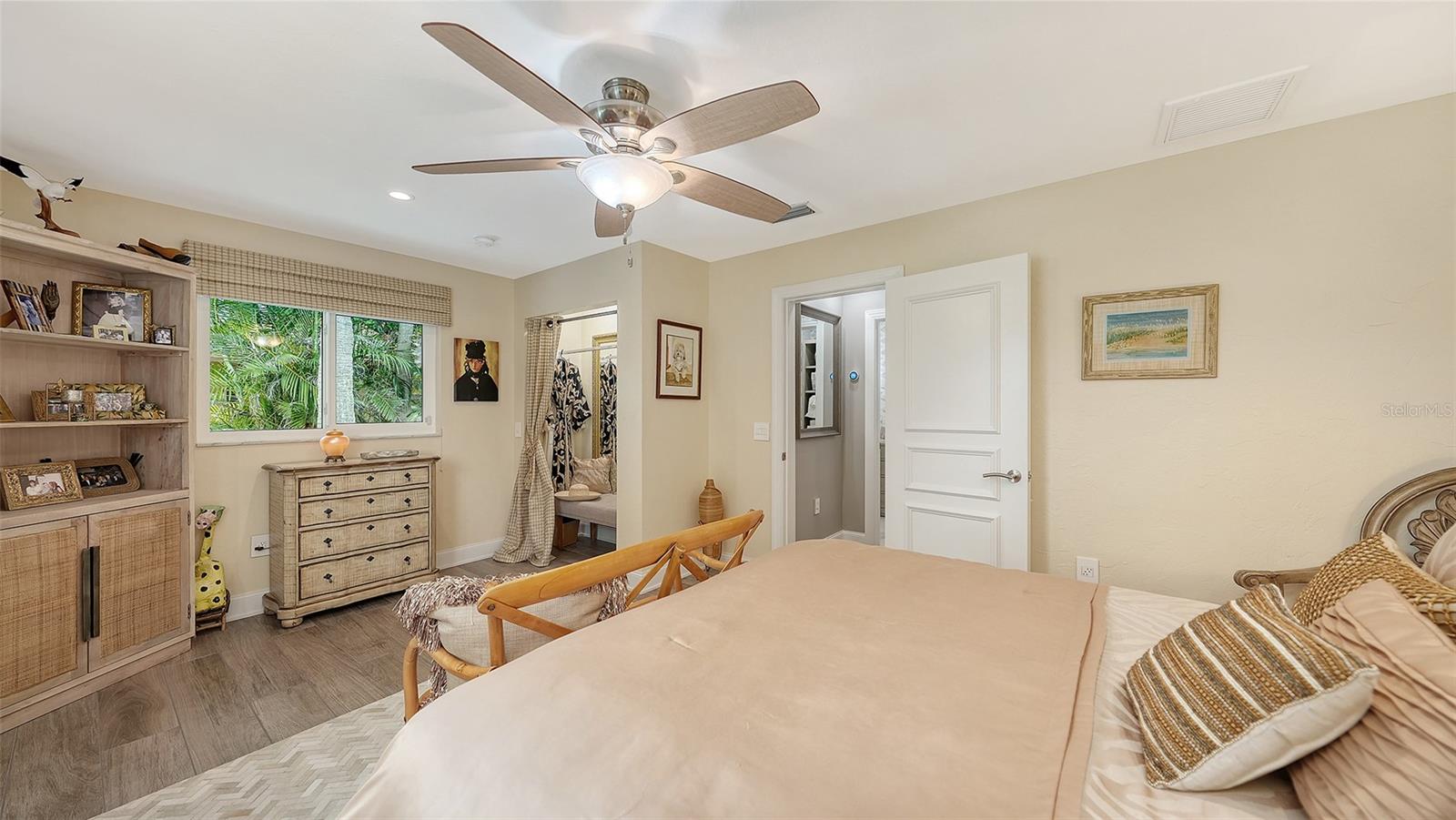 Image 41 of 81 For 536 Ketch Lane