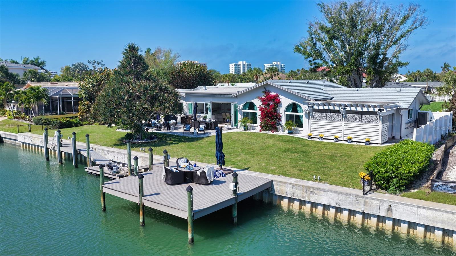 Image 6 of 81 For 536 Ketch Lane