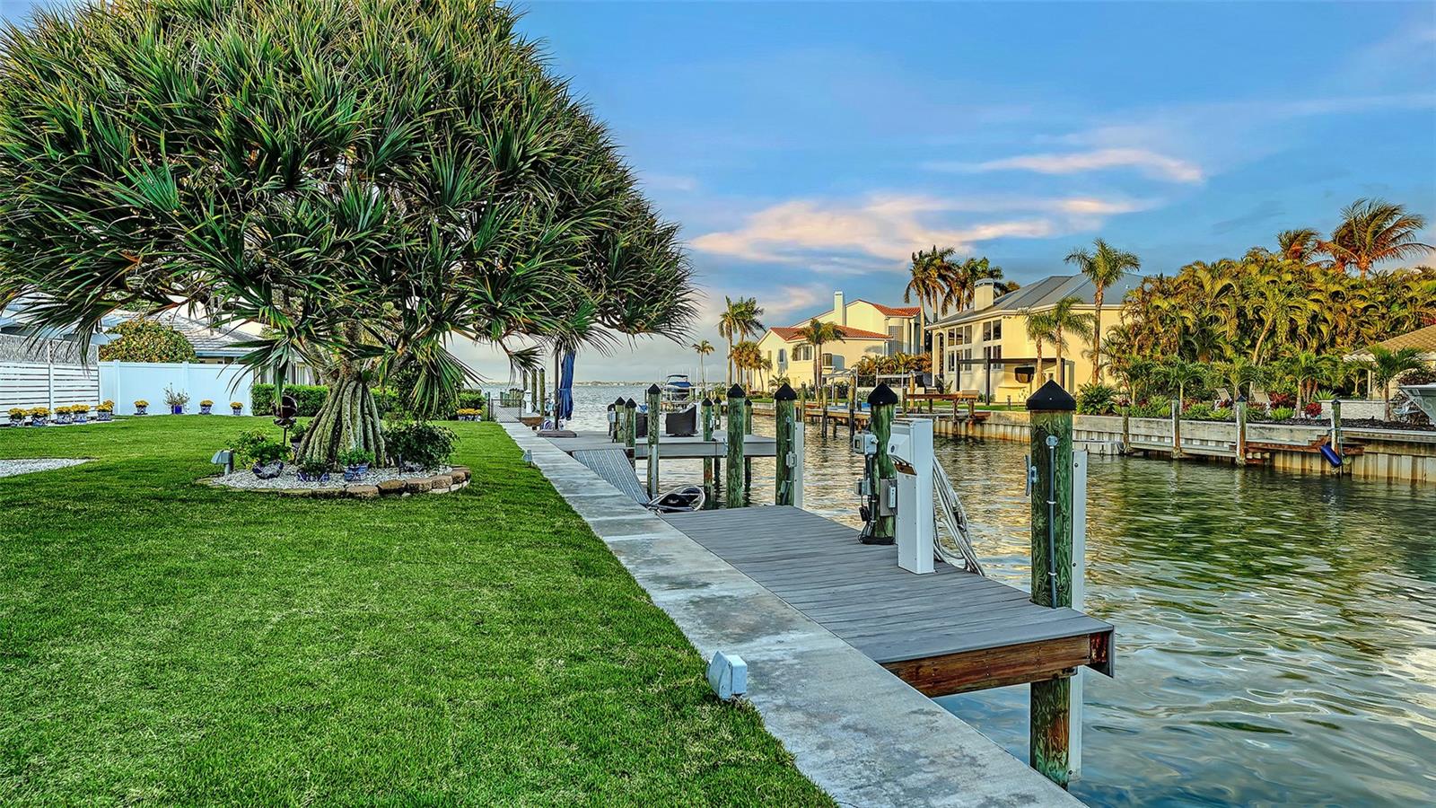 Image 77 of 81 For 536 Ketch Lane