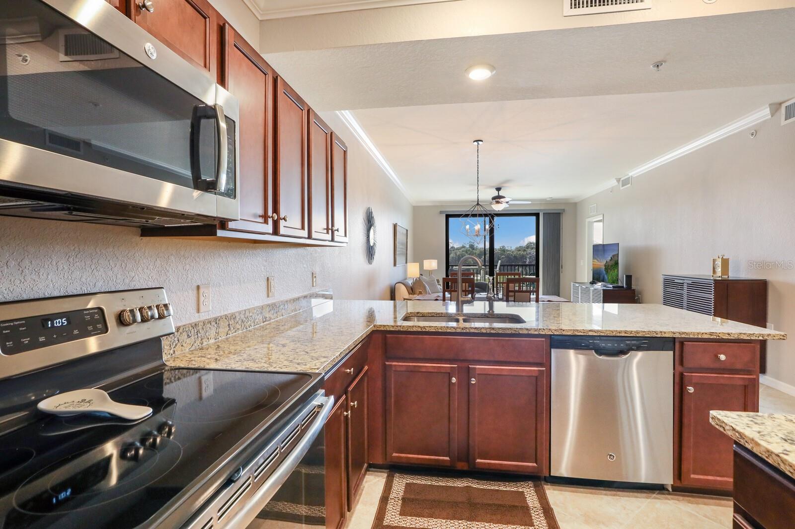 Image 6 of 45 For 16904 Vardon Terrace 304