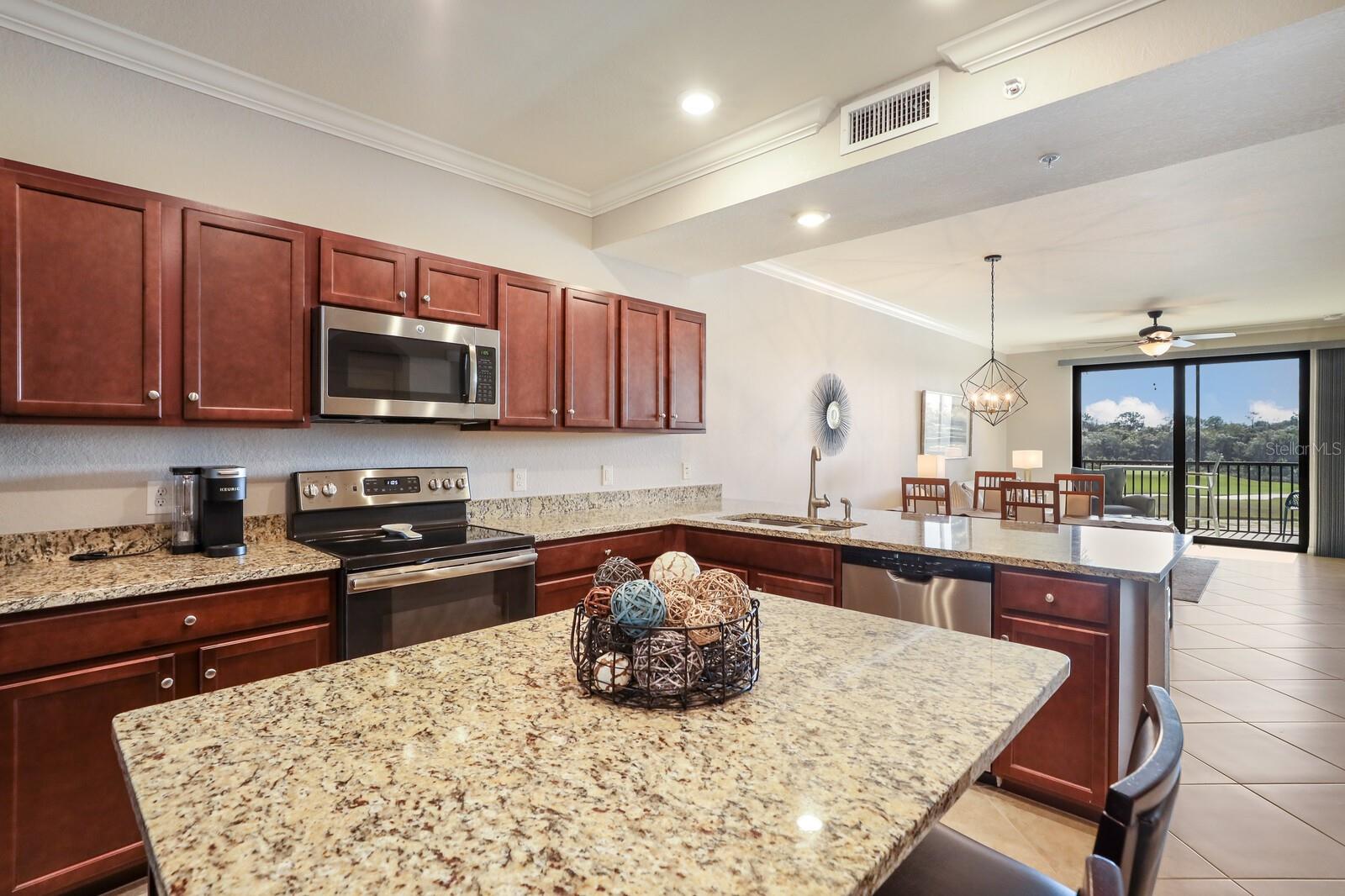 Image 7 of 45 For 16904 Vardon Terrace 304