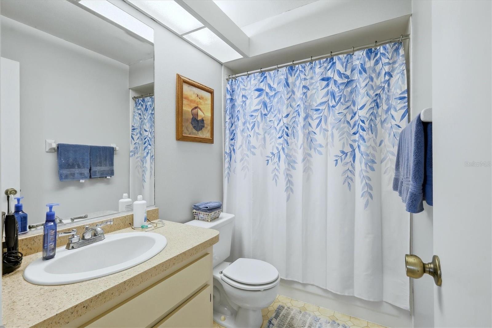 Image 17 of 25 For 4173 Center Pointe Circle 87b