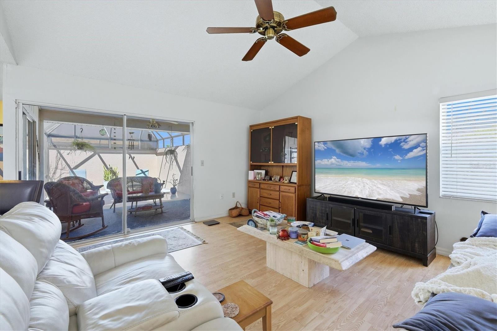 Image 6 of 25 For 4173 Center Pointe Circle 87b