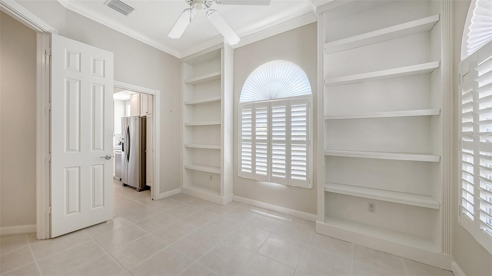 Image 16 of 100 For 7775 Uliva Way