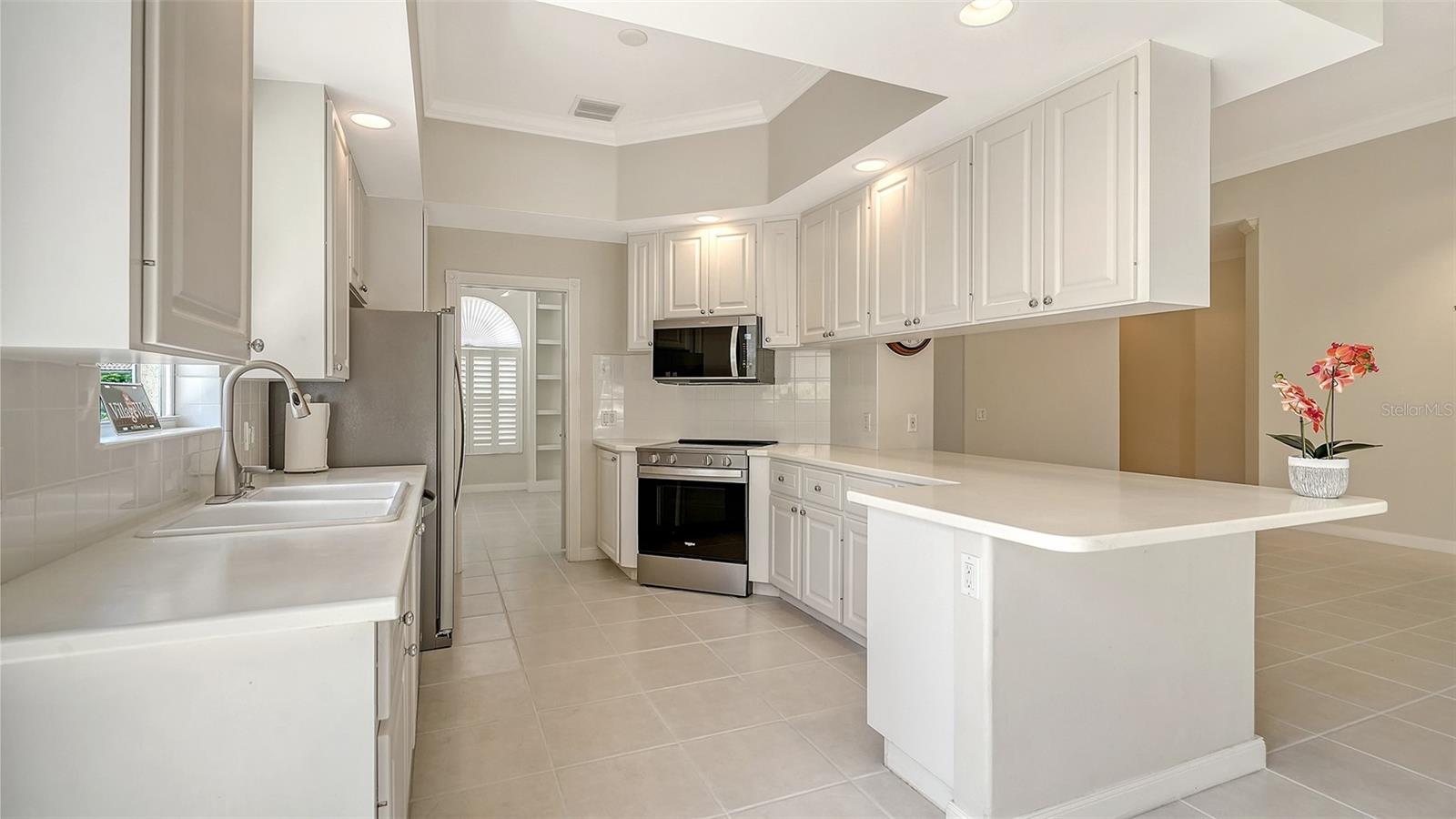 Image 26 of 100 For 7775 Uliva Way