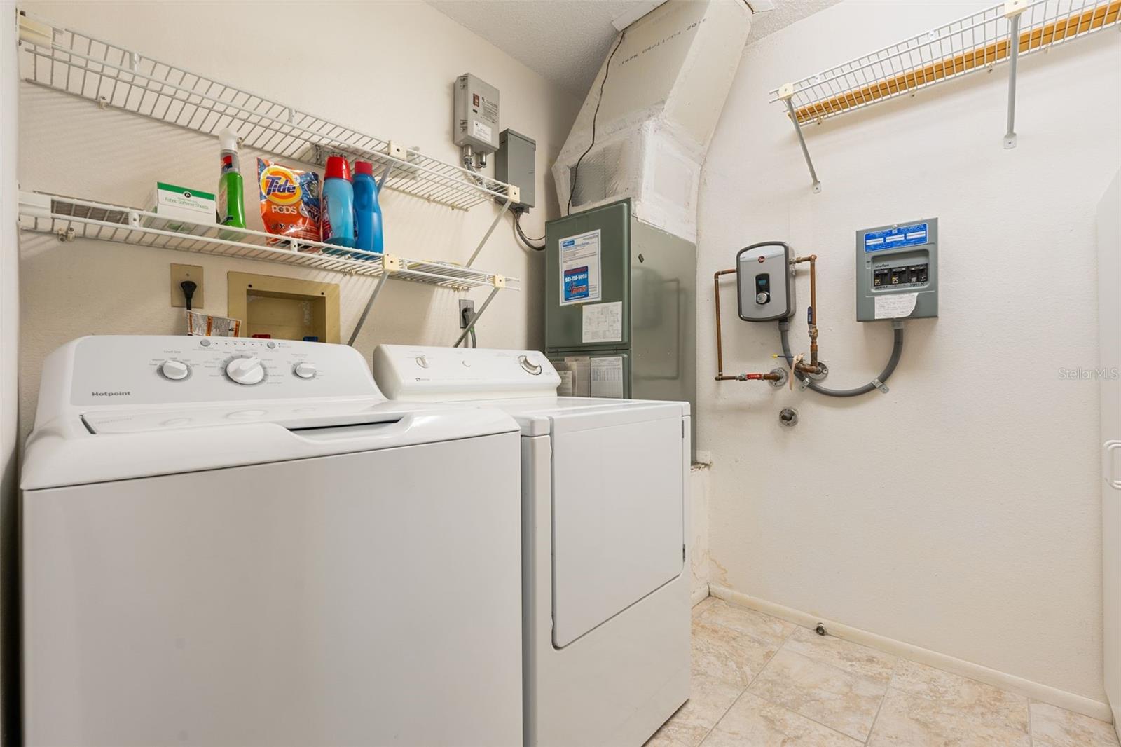 Image 30 of 49 For 808 Capri Isles Boulevard 216