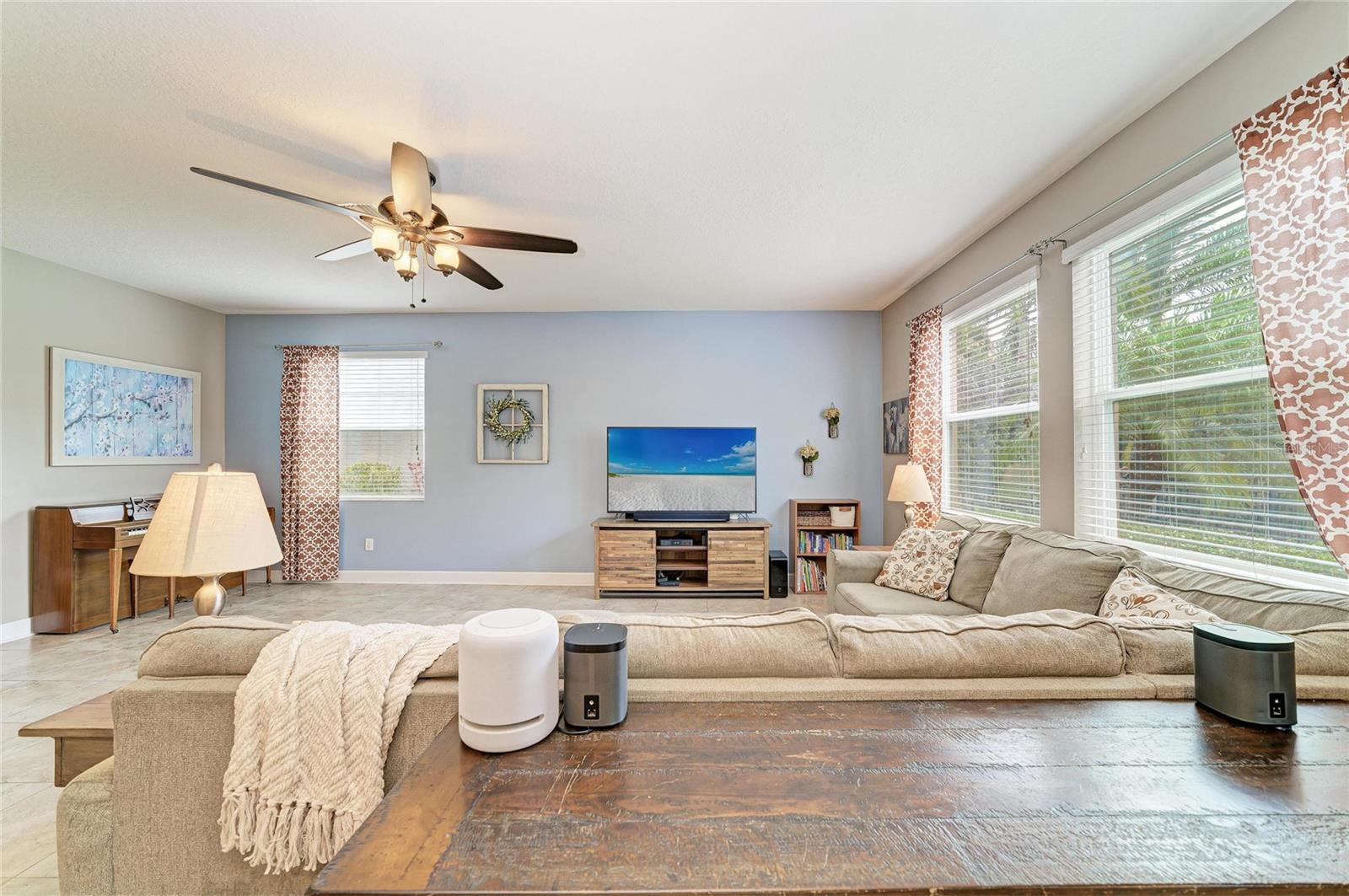 Image 4 of 57 For 8425 Nandina Drive