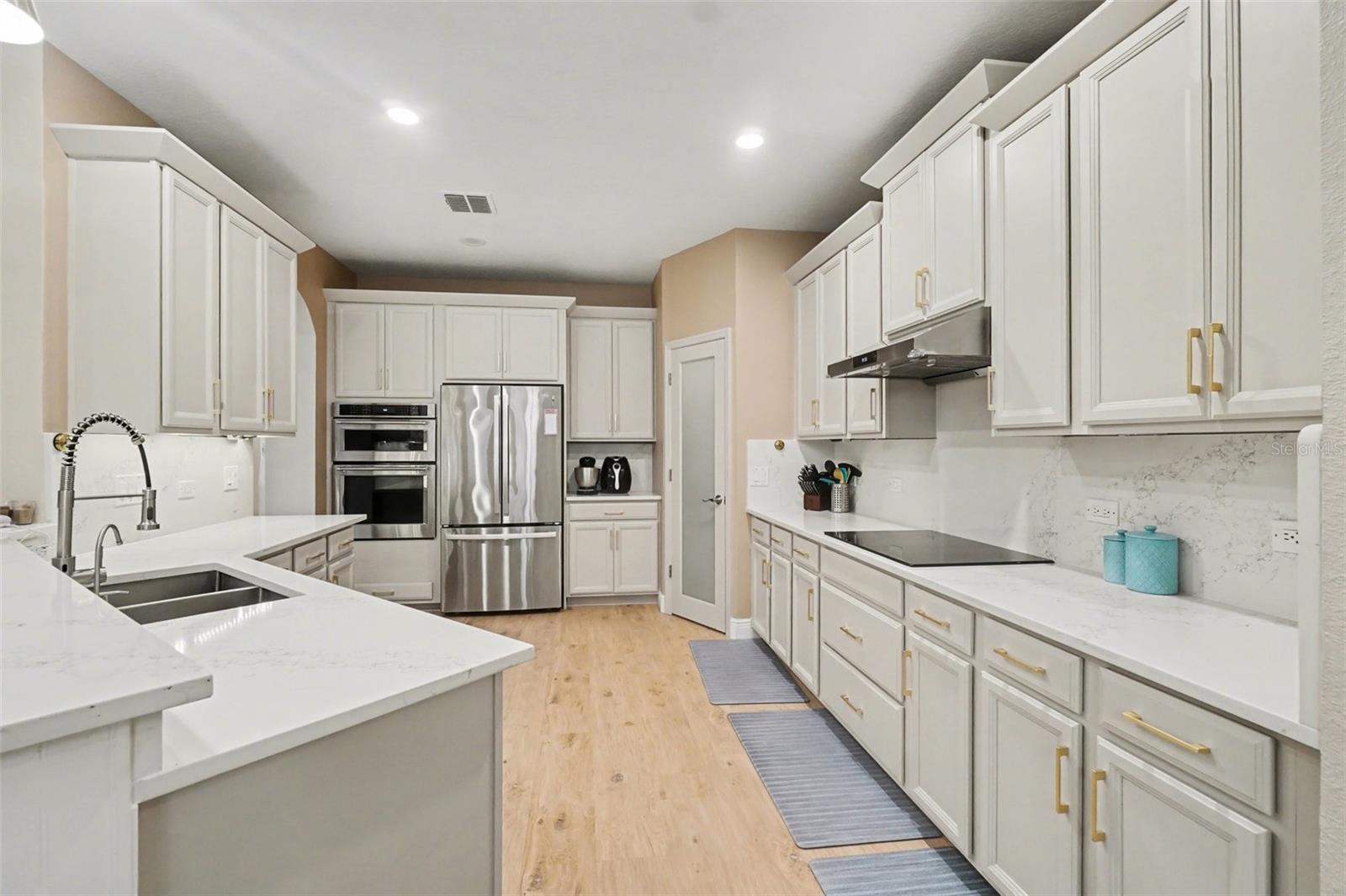 Image 12 of 39 For 17987 Gourd Neck Loop