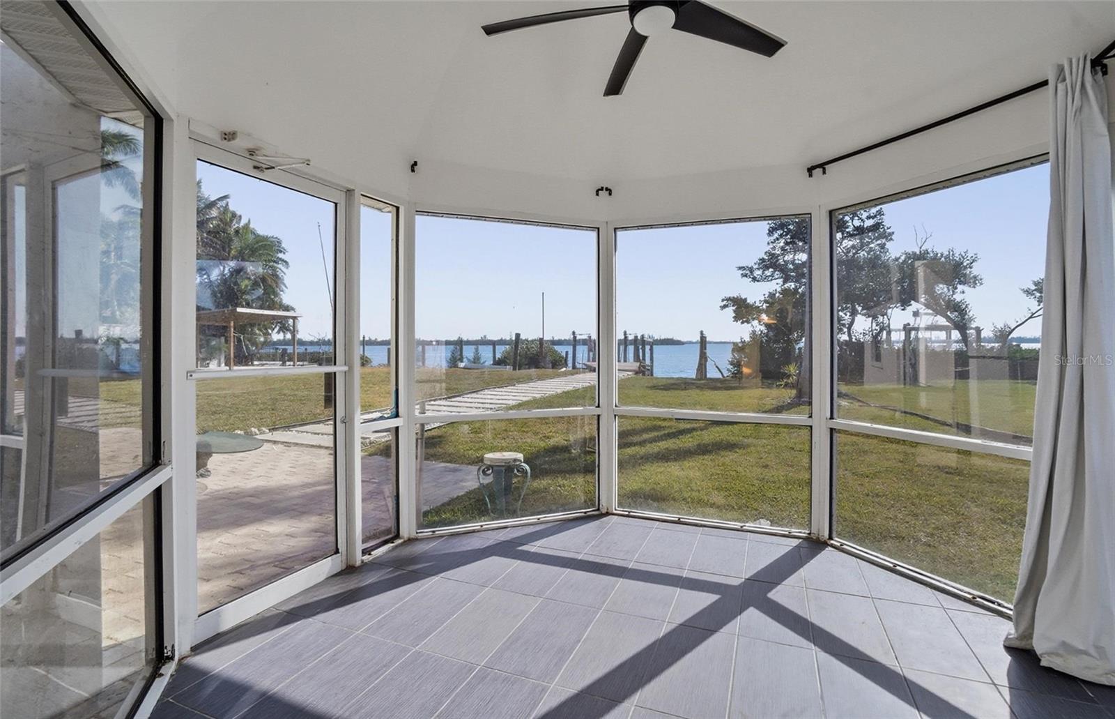 Image 11 of 15 For 10218 46th Avenue W