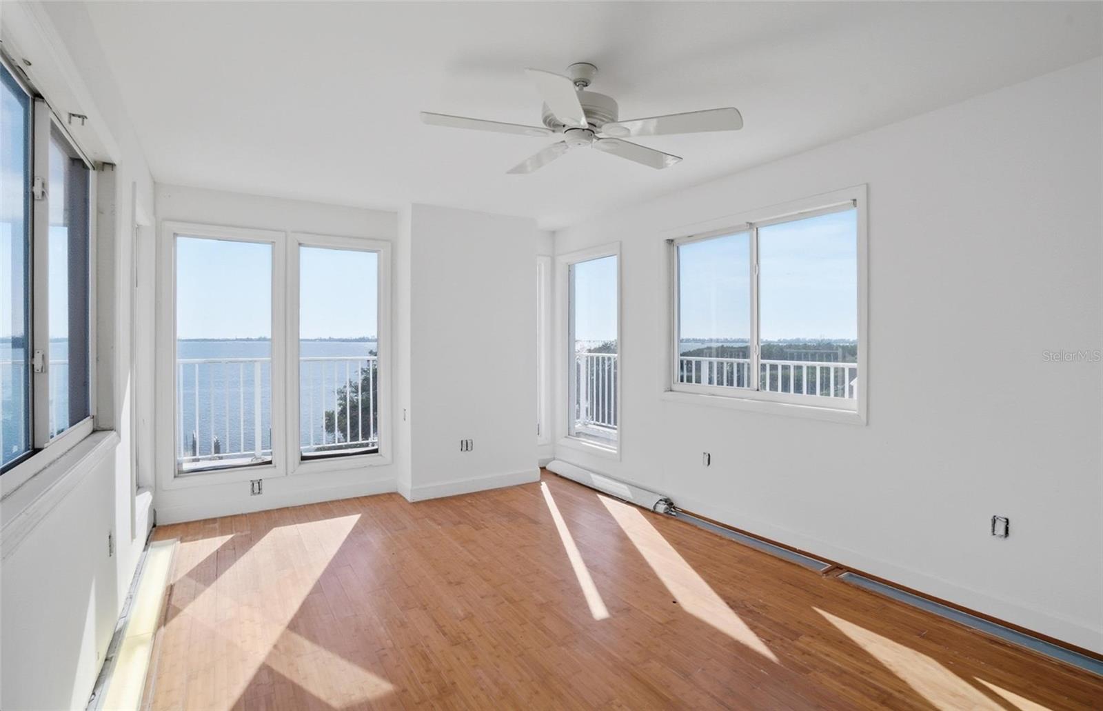 Image 12 of 15 For 10218 46th Avenue W