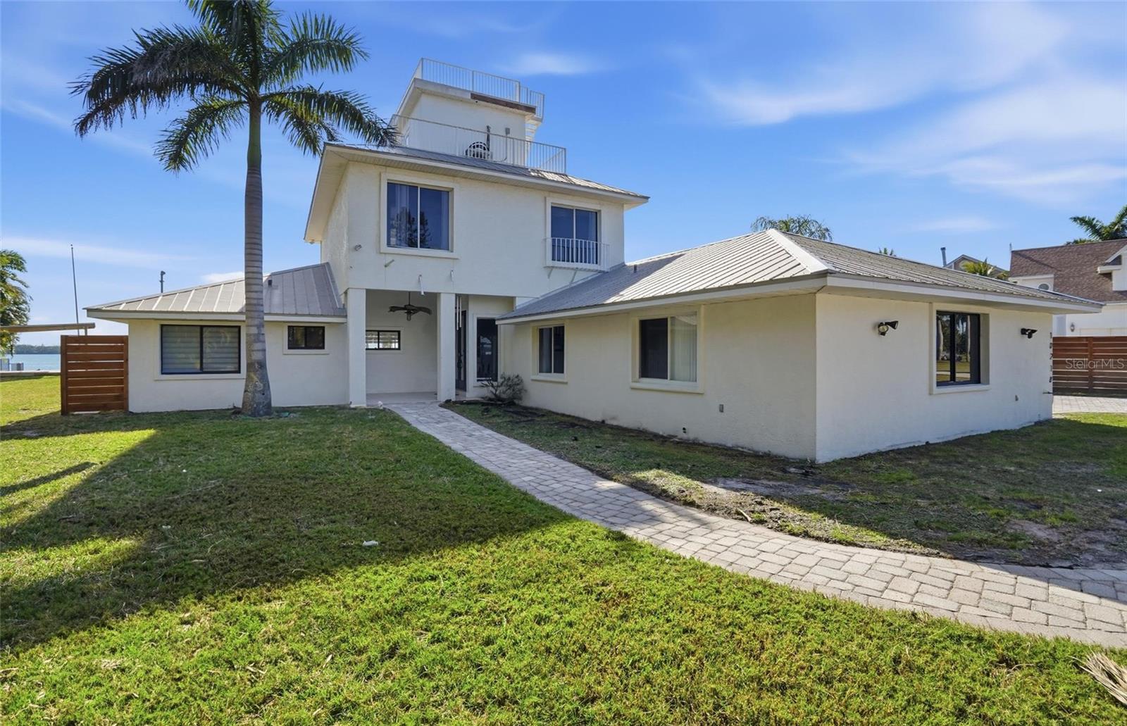 Image 7 of 15 For 10218 46th Avenue W