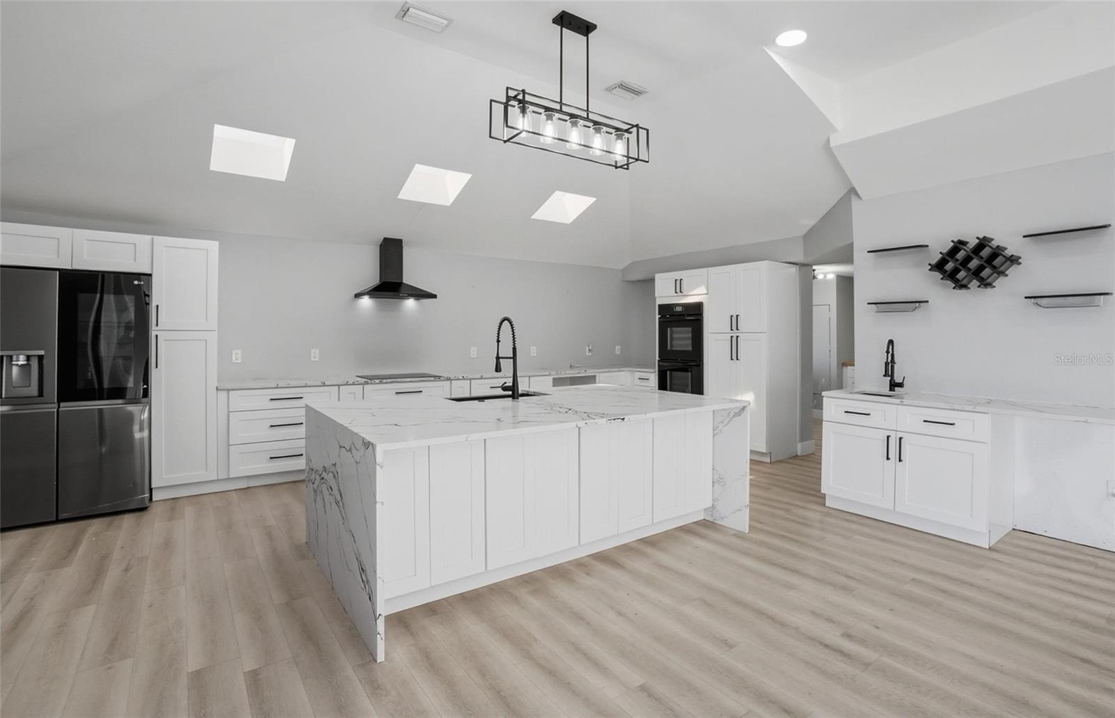 Image 8 of 15 For 10218 46th Avenue W