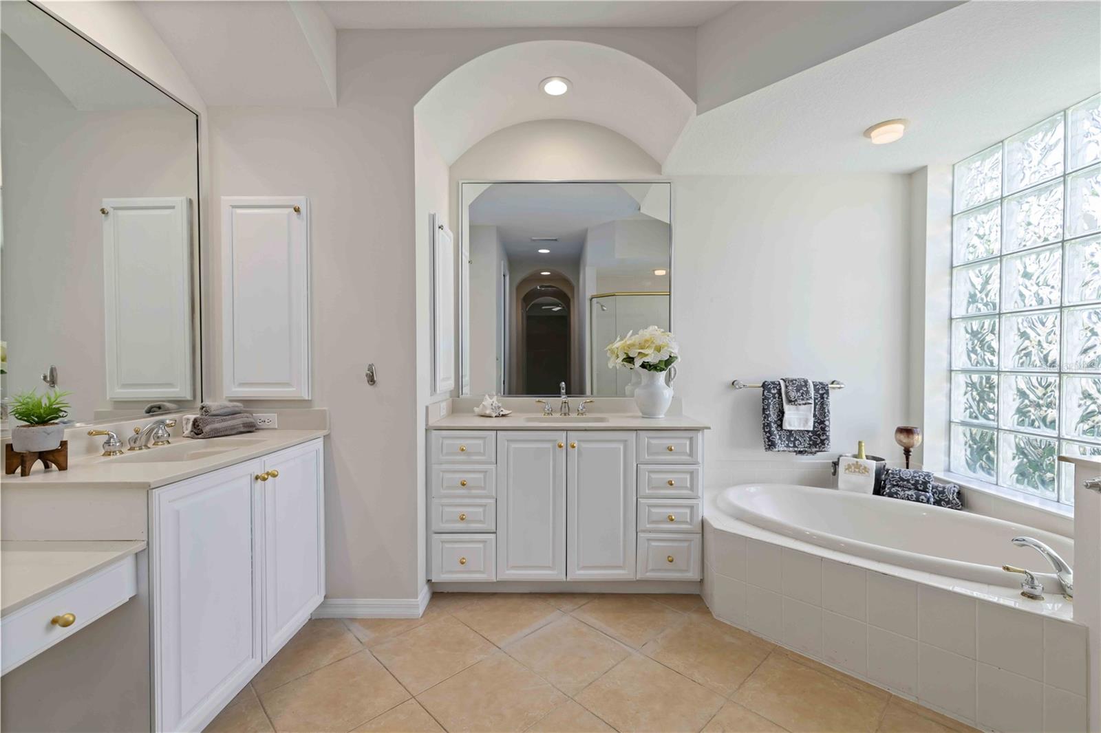 Image 14 of 54 For 7815 Ashley Circle